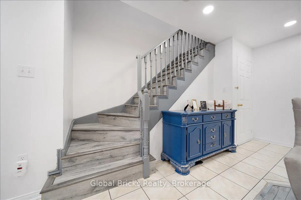 Photo 14 of 3314 Flagstone Drive, Mississauga, Churchill Meadows — HOMEH