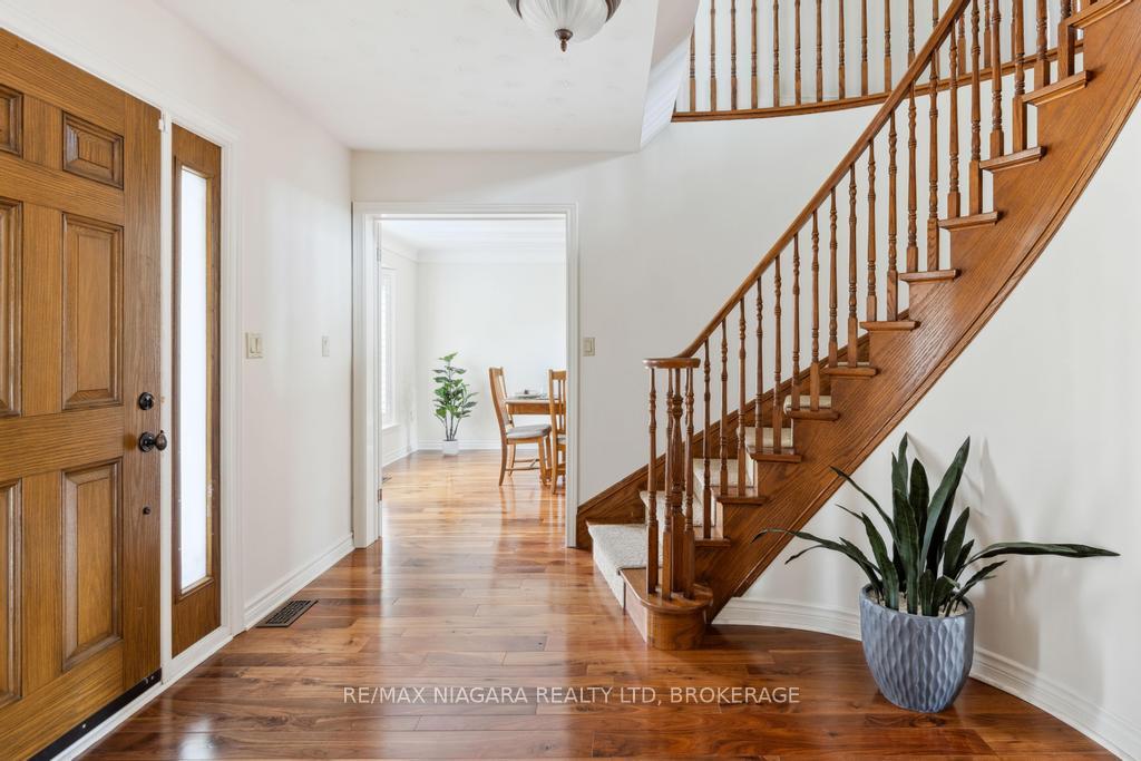 Photo 5 of 19 Fern Gate, Pelham, Fonthill — HOMEH