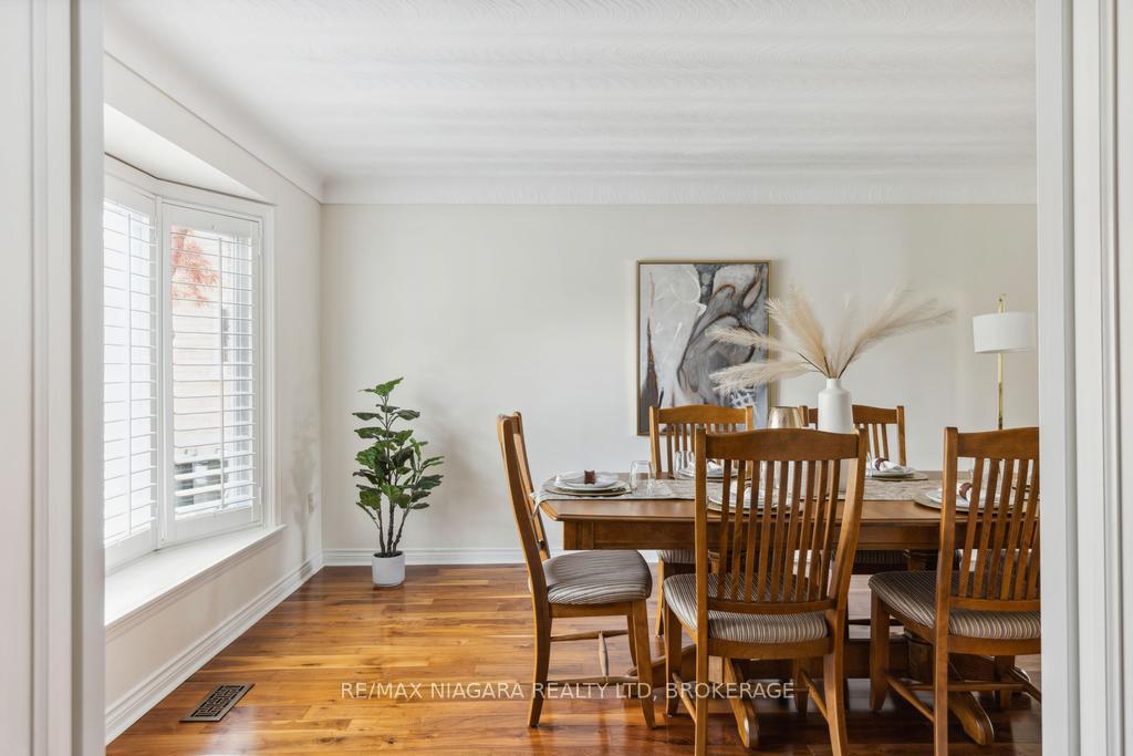 Photo 12 of 19 Fern Gate, Pelham, Fonthill — HOMEH
