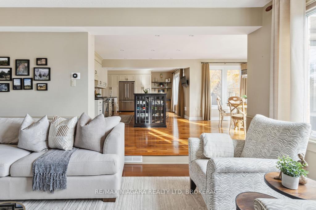 Photo 16 of 19 Fern Gate, Pelham, Fonthill — HOMEH