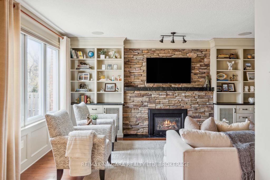 Photo 17 of 19 Fern Gate, Pelham, Fonthill — HOMEH