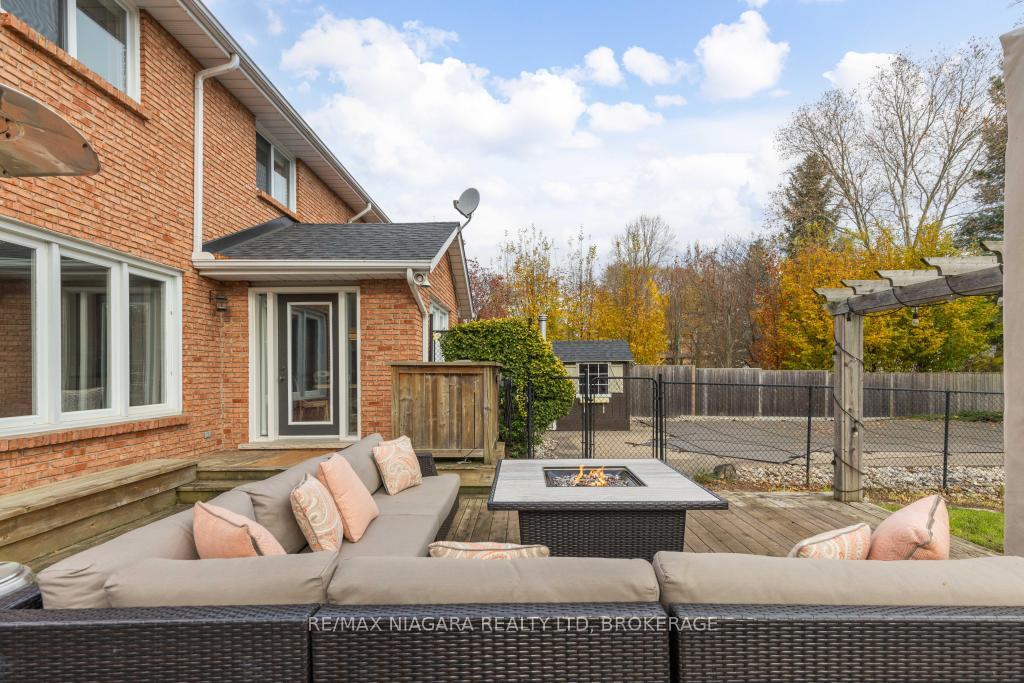Photo 33 of 19 Fern Gate, Pelham, Fonthill — HOMEH