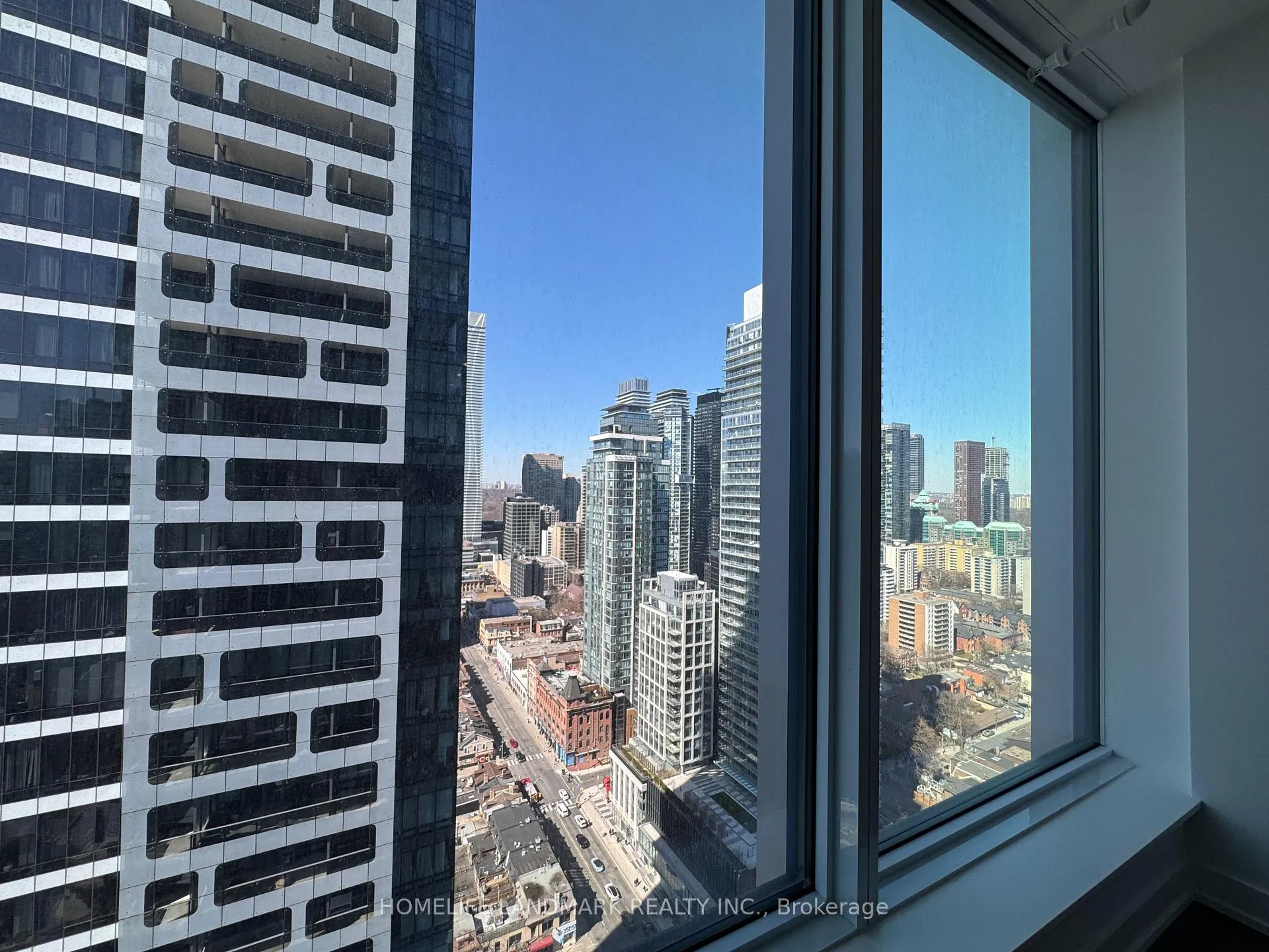 Photo 8 of Unit 3607, 8 Wellesley Street W, Toronto, Bay Street Corridor — HOMEH