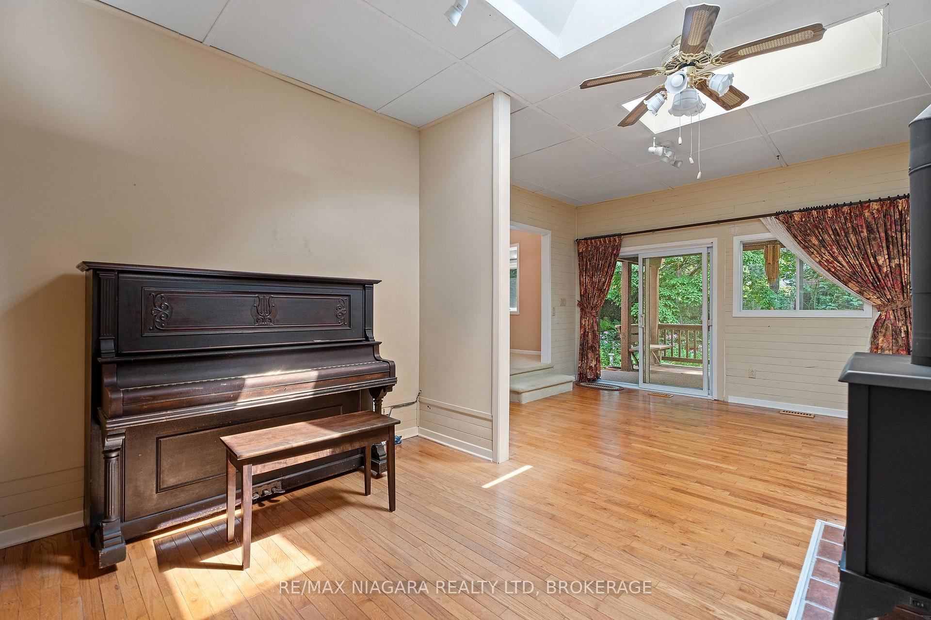 Photo 13 of 1183 Haist Street, Pelham, Fonthill — HOMEH