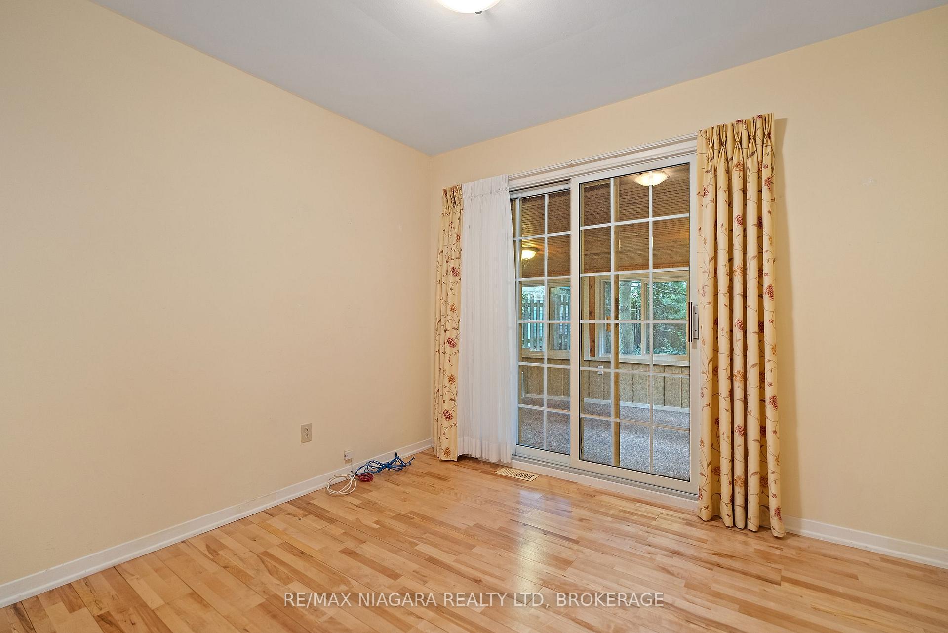 Photo 18 of 1183 Haist Street, Pelham, Fonthill — HOMEH