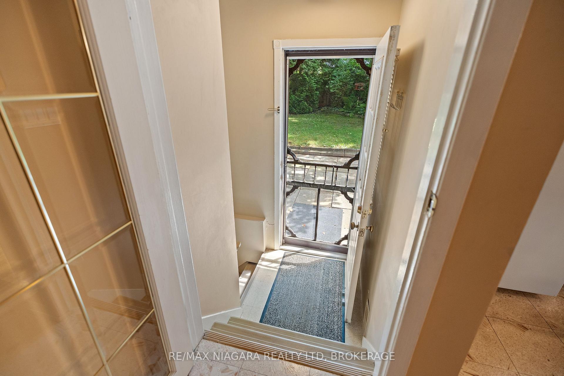 Photo 21 of 1183 Haist Street, Pelham, Fonthill — HOMEH