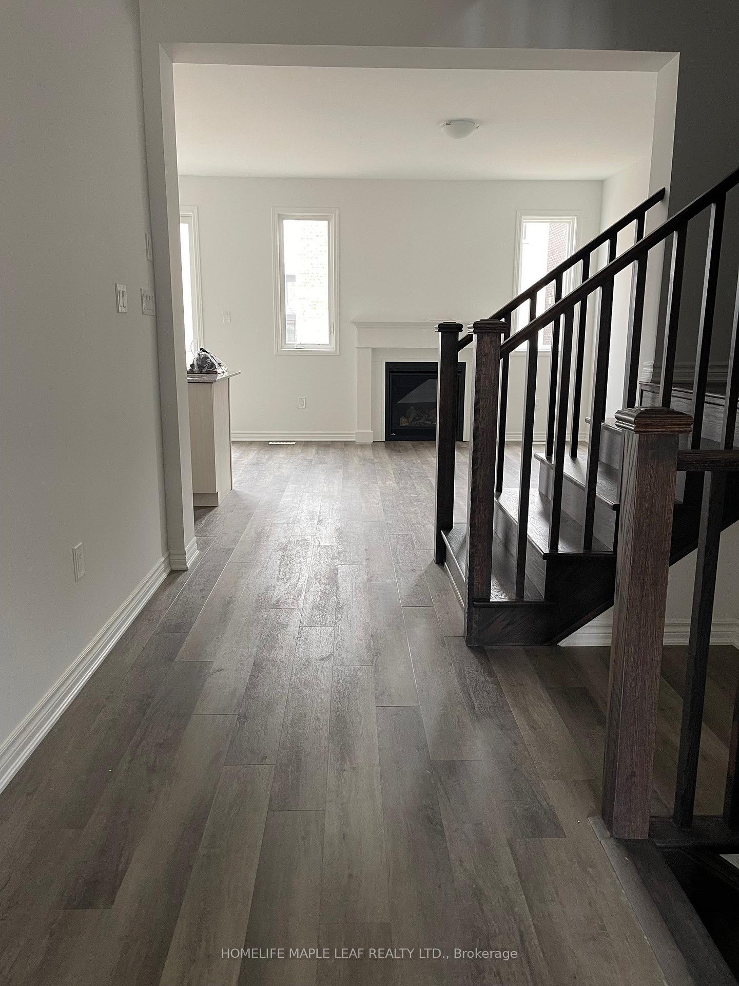 Photo 5 of 286 Starflower Place, Milton, Walker — HOMEH