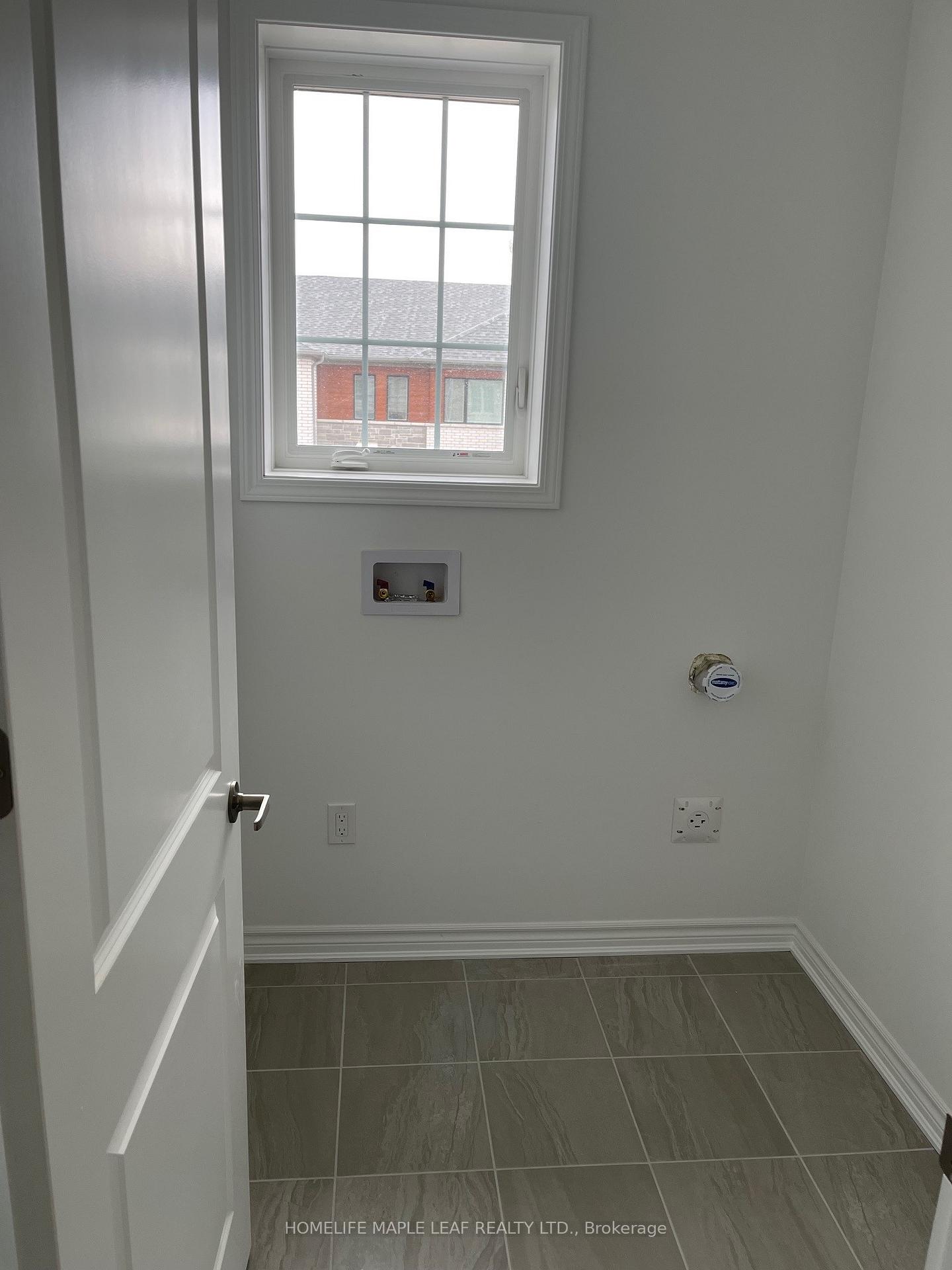 Photo 12 of 286 Starflower Place, Milton, Walker — HOMEH
