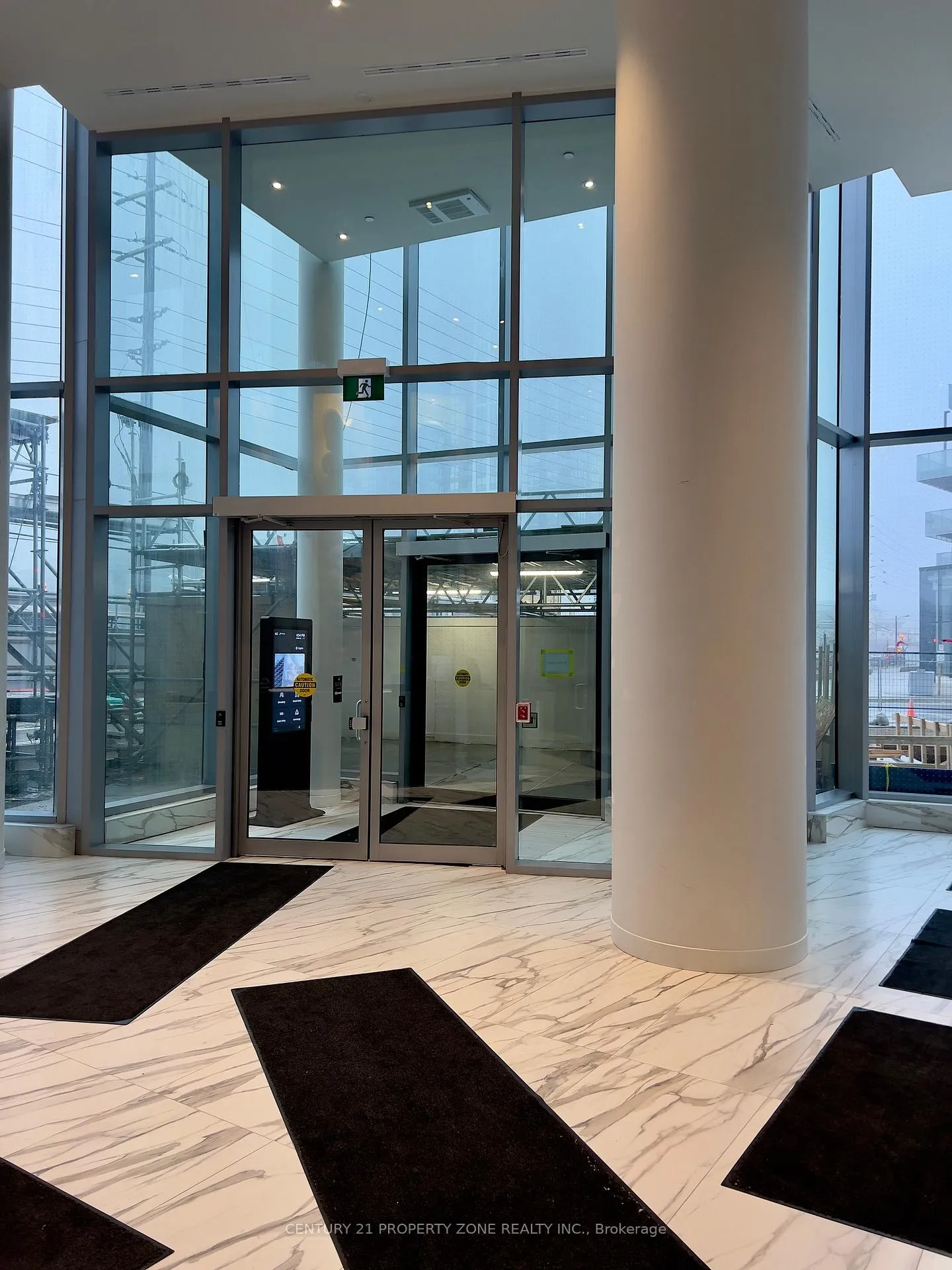 Photo 3 of Unit 521, 448 Burmhamthorpe Road W, Mississauga, City Centre — HOMEH