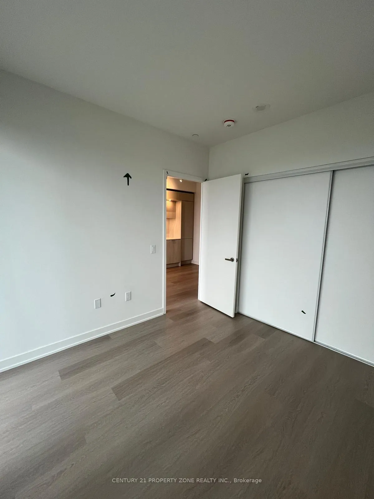 Photo 11 of Unit 521, 448 Burmhamthorpe Road W, Mississauga, City Centre — HOMEH