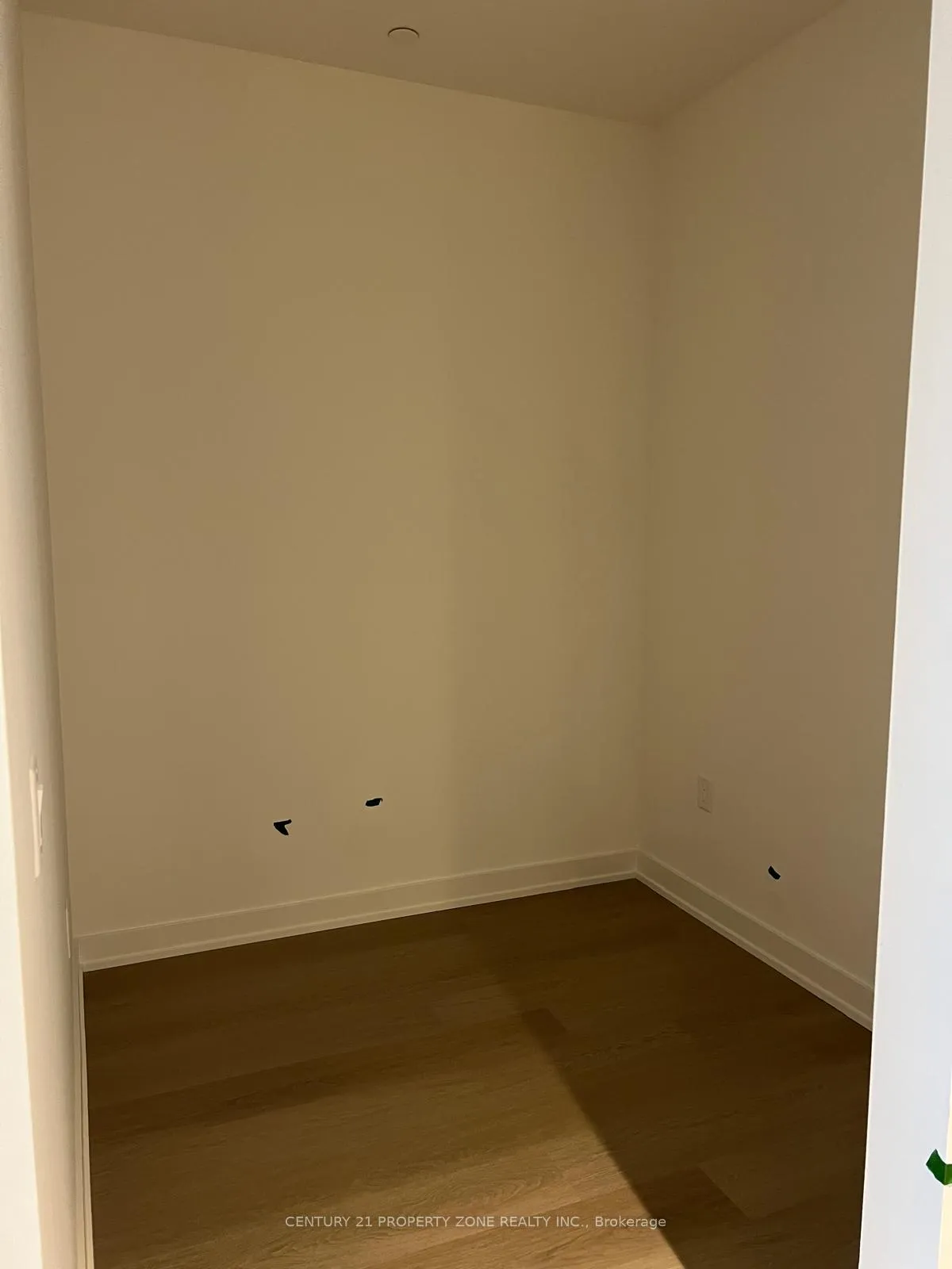 Photo 14 of Unit 521, 448 Burmhamthorpe Road W, Mississauga, City Centre — HOMEH