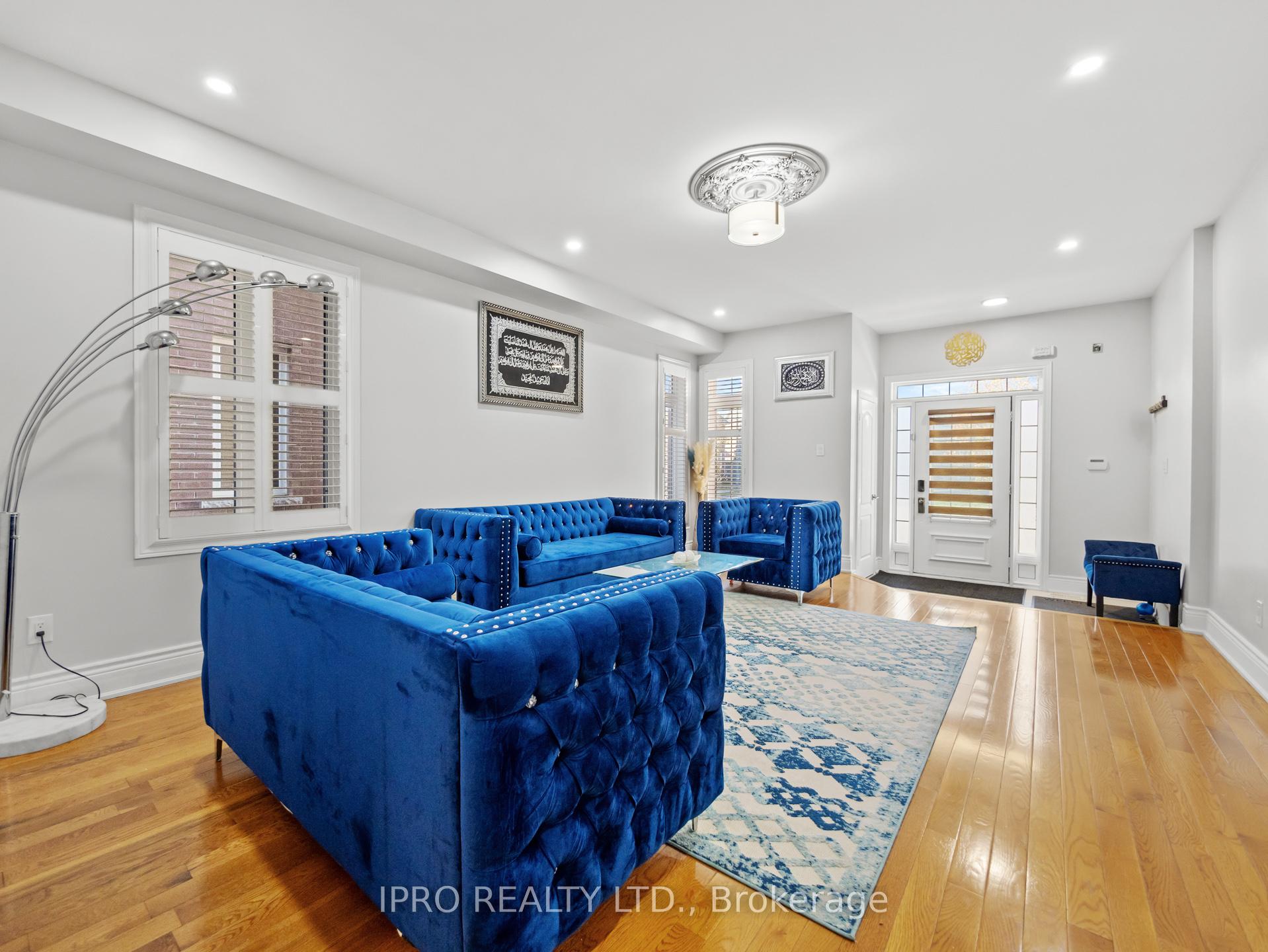 Photo 10 of 346 Landsborough Avenue, Milton, Scott — HOMEH