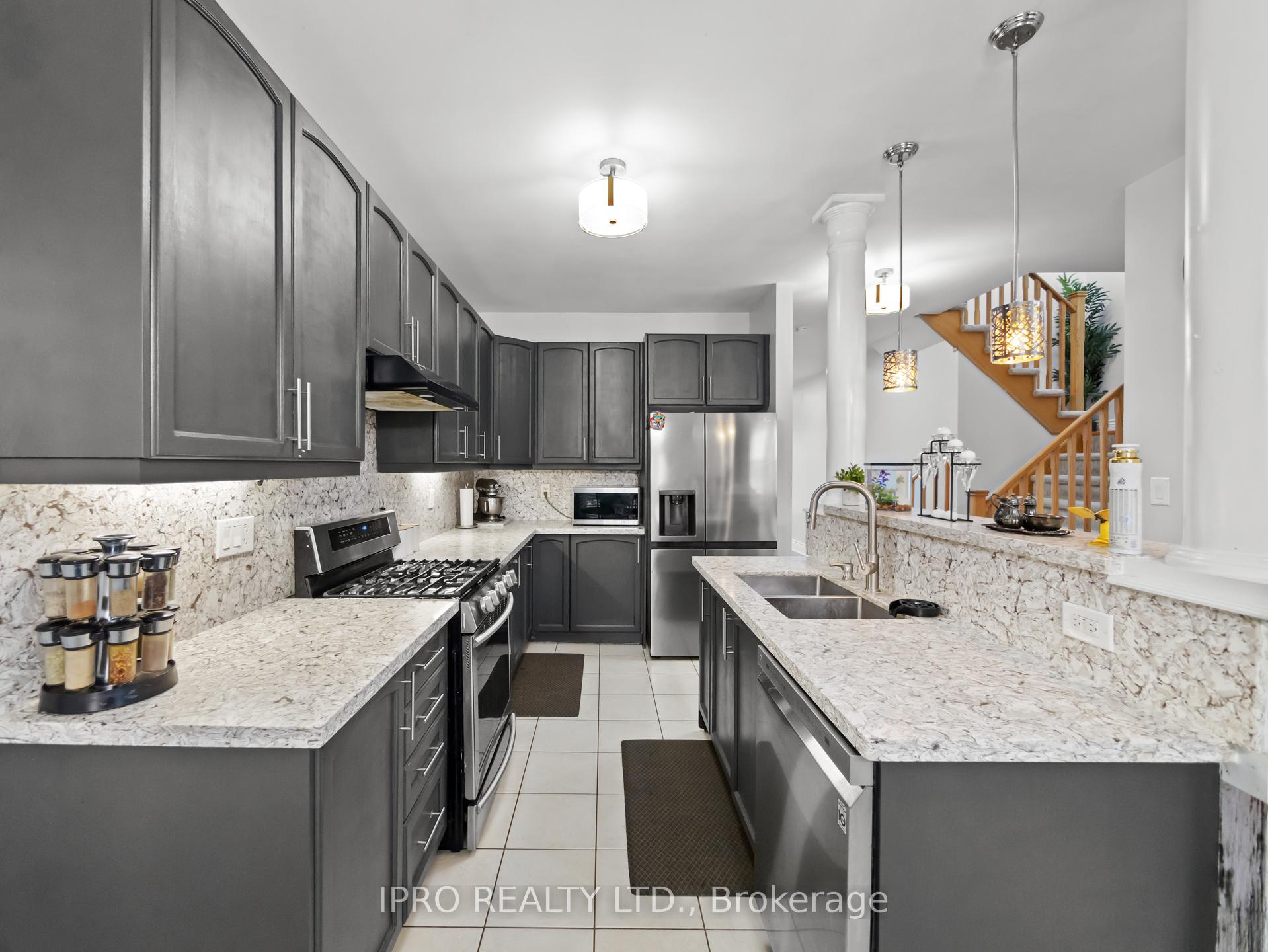Photo 17 of 346 Landsborough Avenue, Milton, Scott — HOMEH