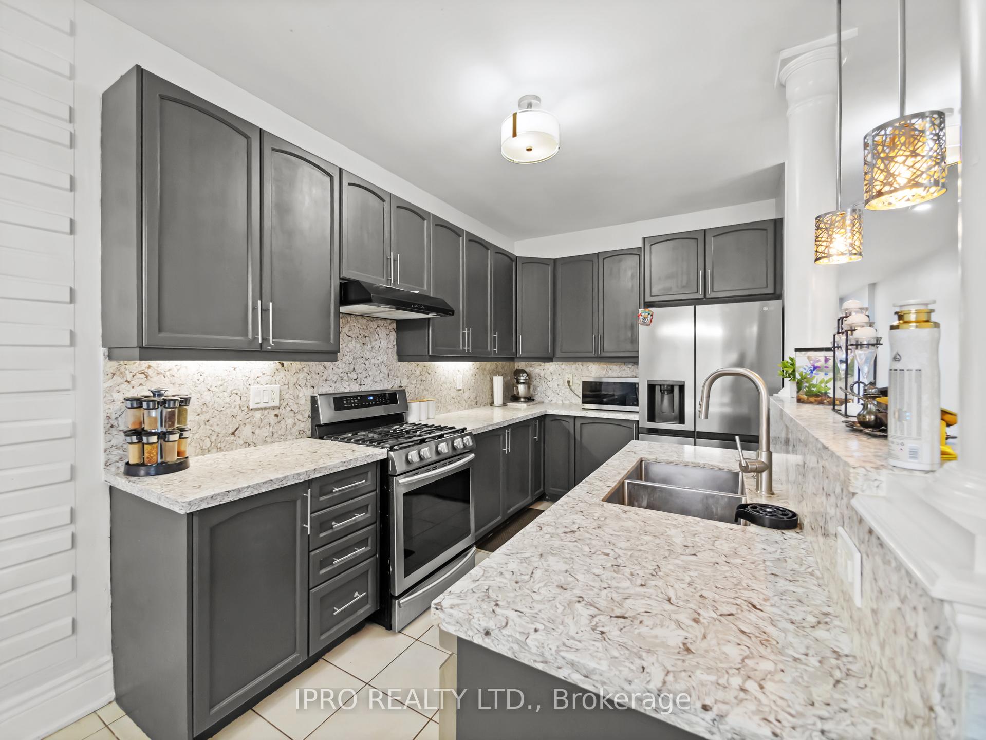Photo 18 of 346 Landsborough Avenue, Milton, Scott — HOMEH
