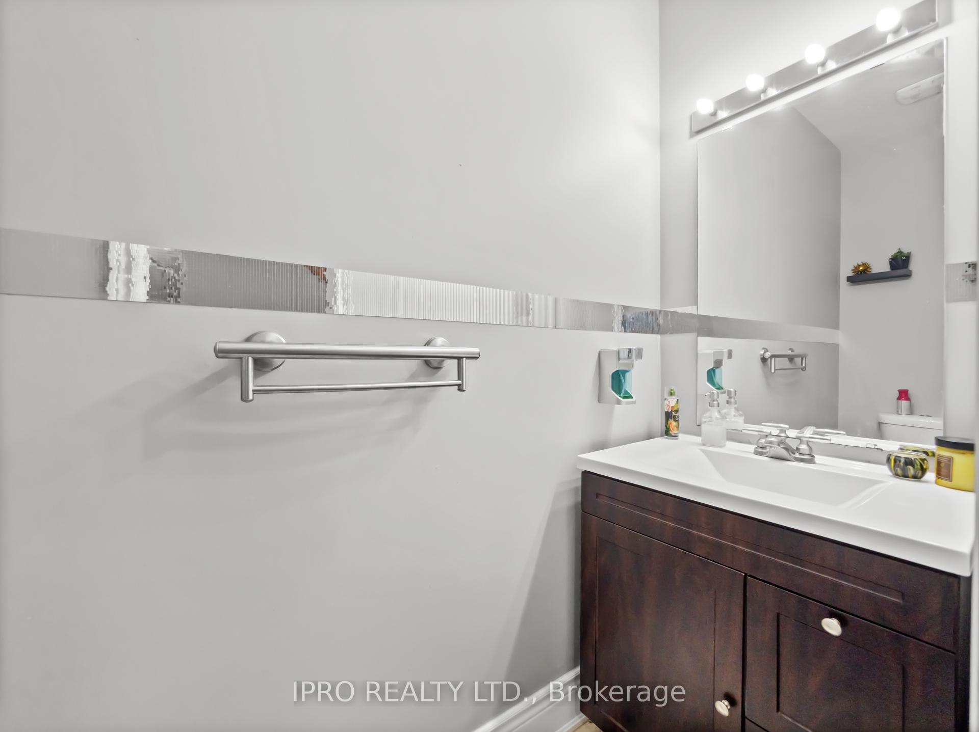 Photo 21 of 346 Landsborough Avenue, Milton, Scott — HOMEH