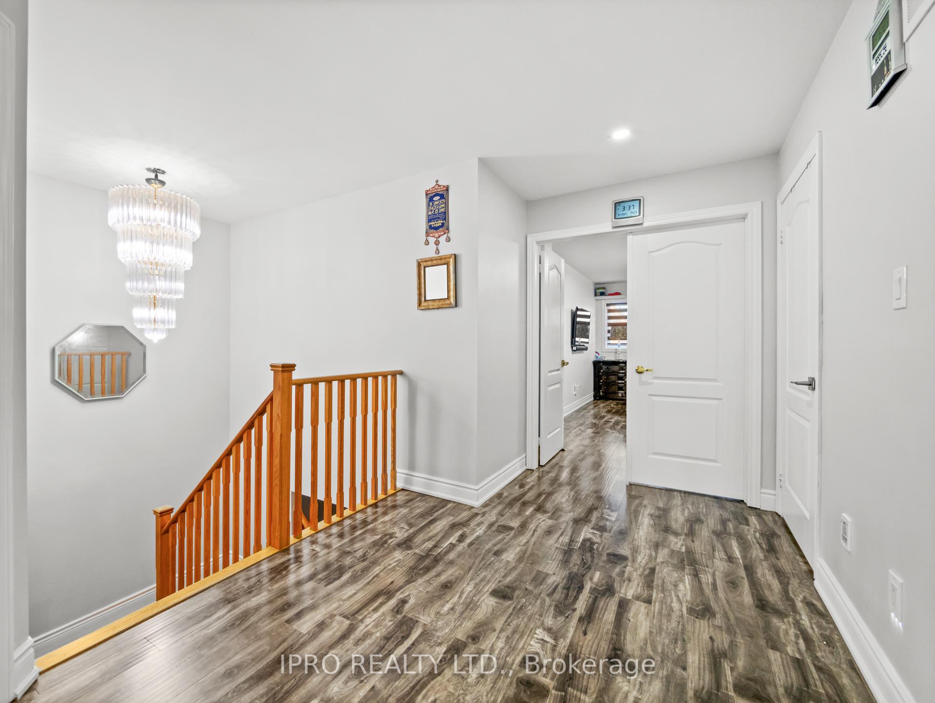 Photo 24 of 346 Landsborough Avenue, Milton, Scott — HOMEH