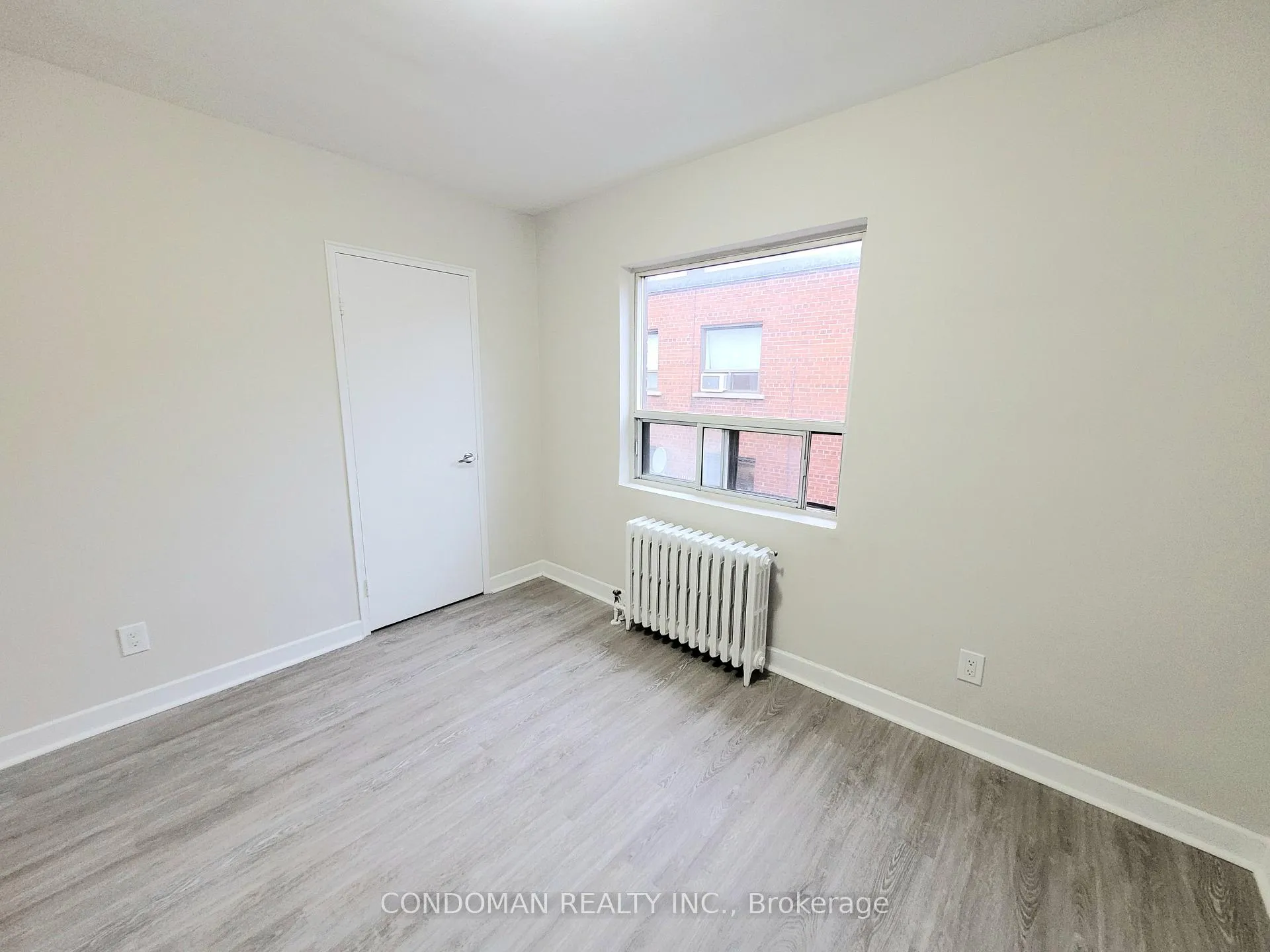 Photo 5 of Unit 303, 852 Broadview Avenue, Toronto, Playter Estates-Danforth — HOMEH