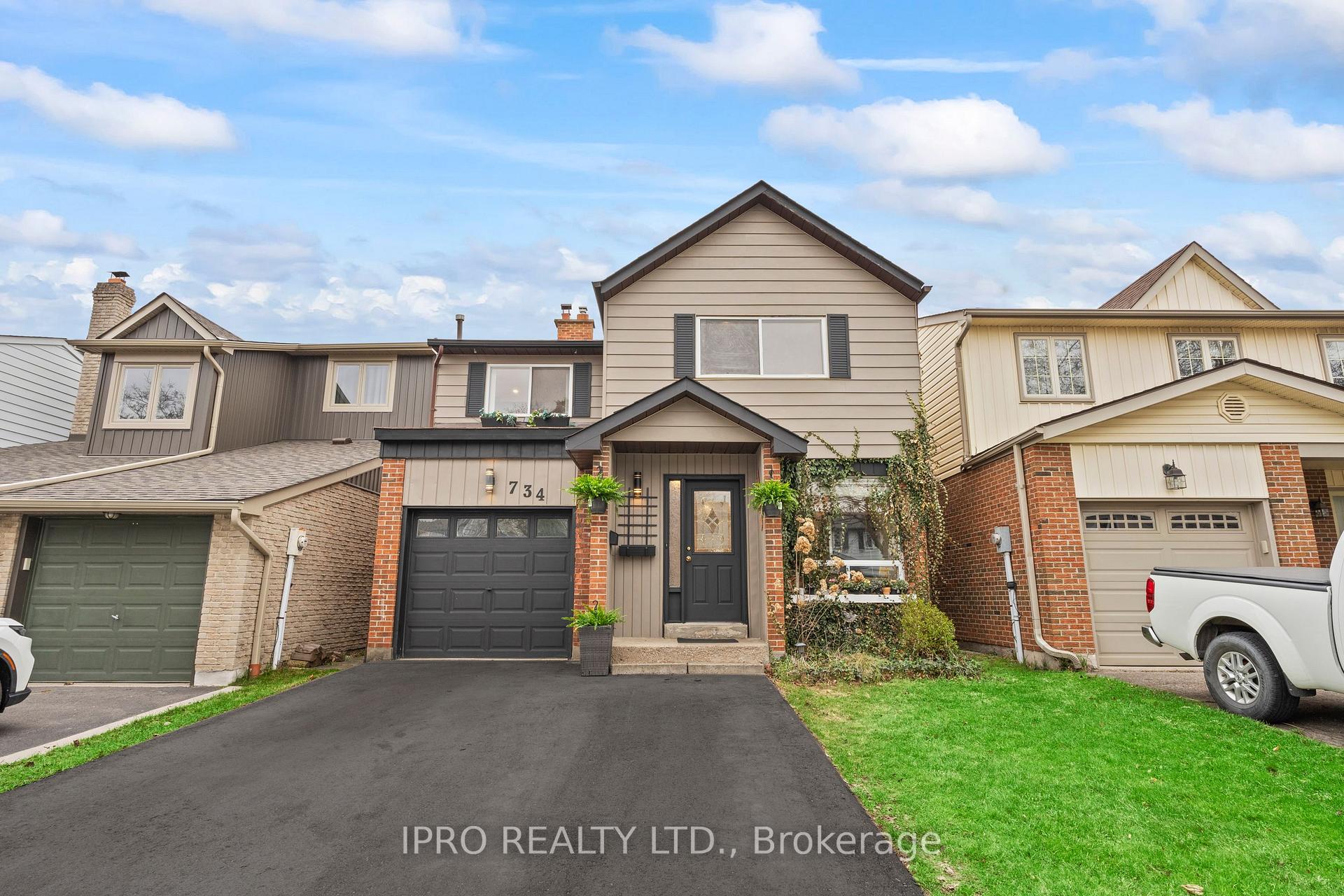Front of 734 Briar Crescent