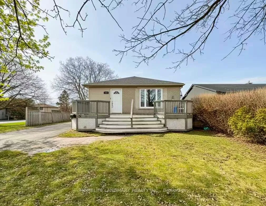 Front of 727 Hewson Drive
