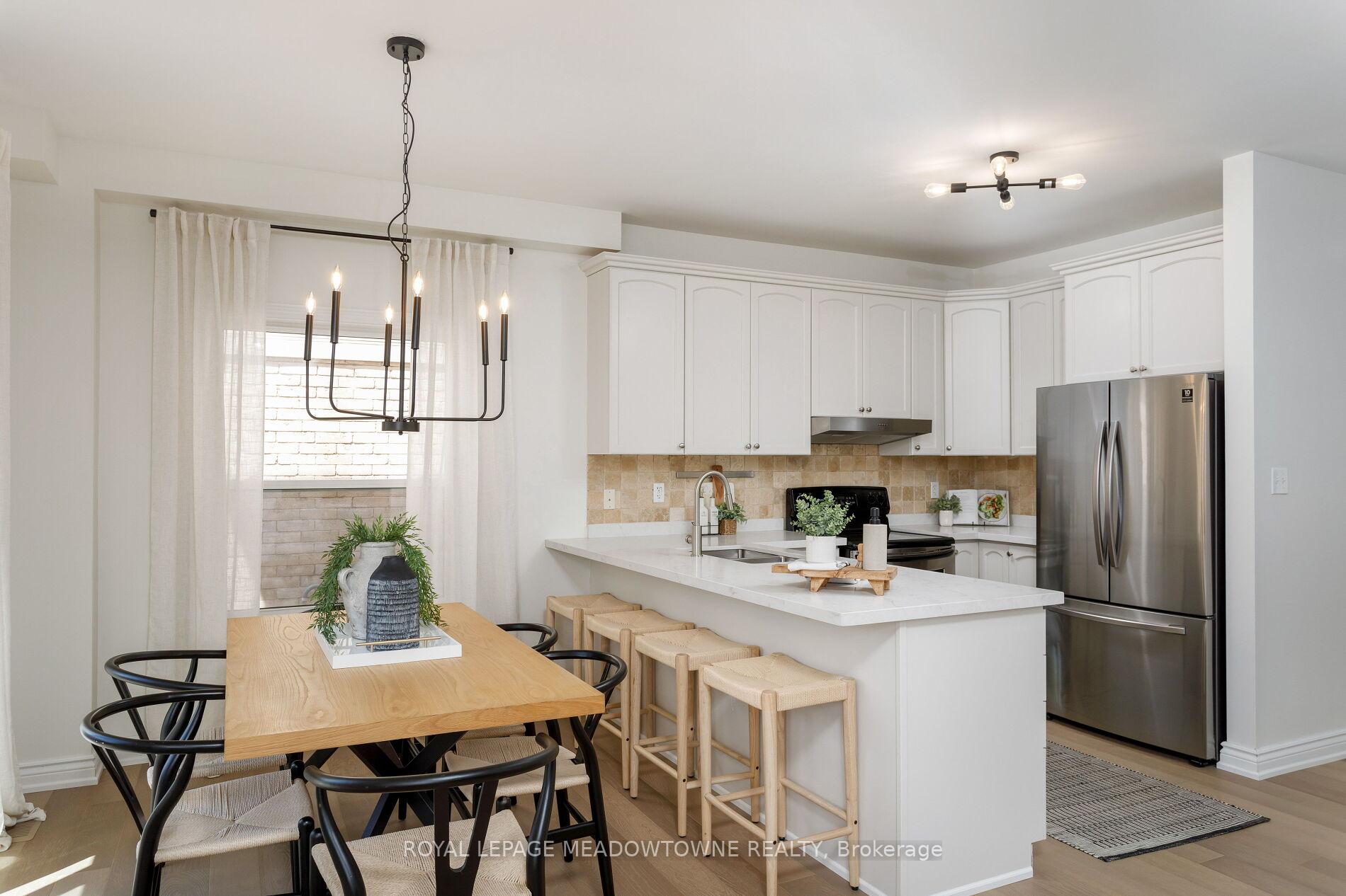Photo 8 of 1083 Easterbrook Crescent, Milton, Coates — HOMEH