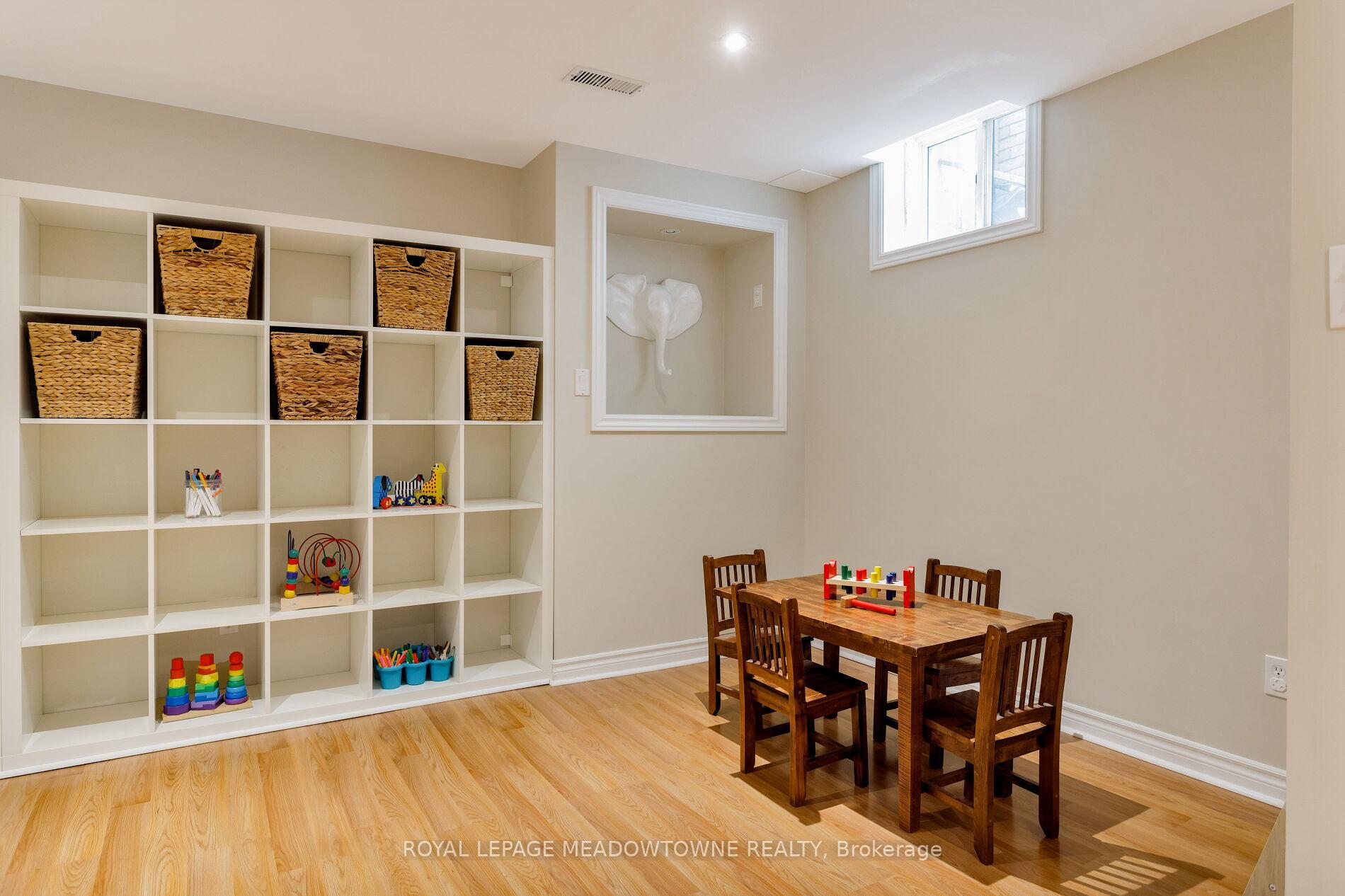 Photo 25 of 1083 Easterbrook Crescent, Milton, Coates — HOMEH