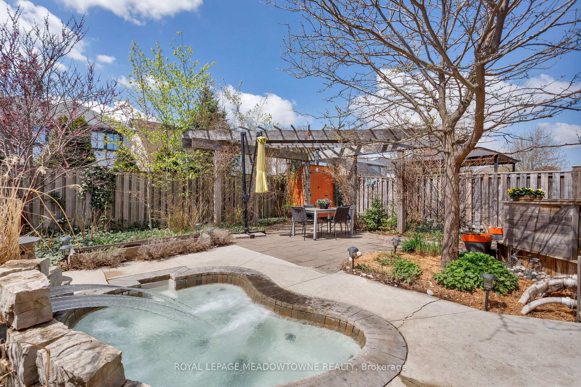 Photo 32 of 1083 Easterbrook Crescent, Milton, Coates — HOMEH