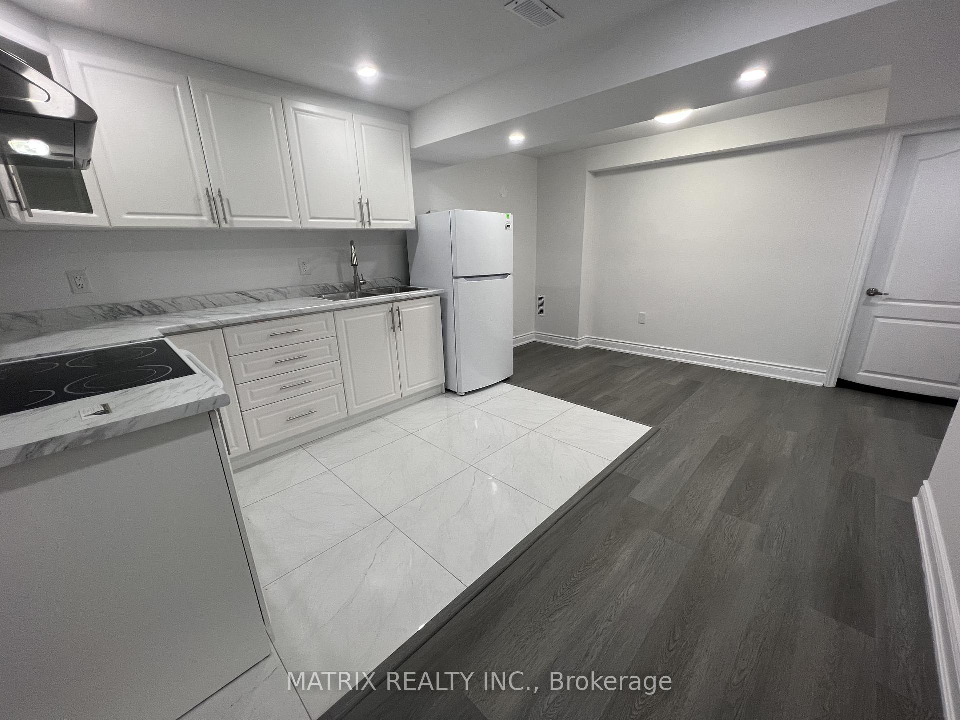 Photo 4 of 2030 Duberry Drive, Pickering, Brock Ridge — HOMEH