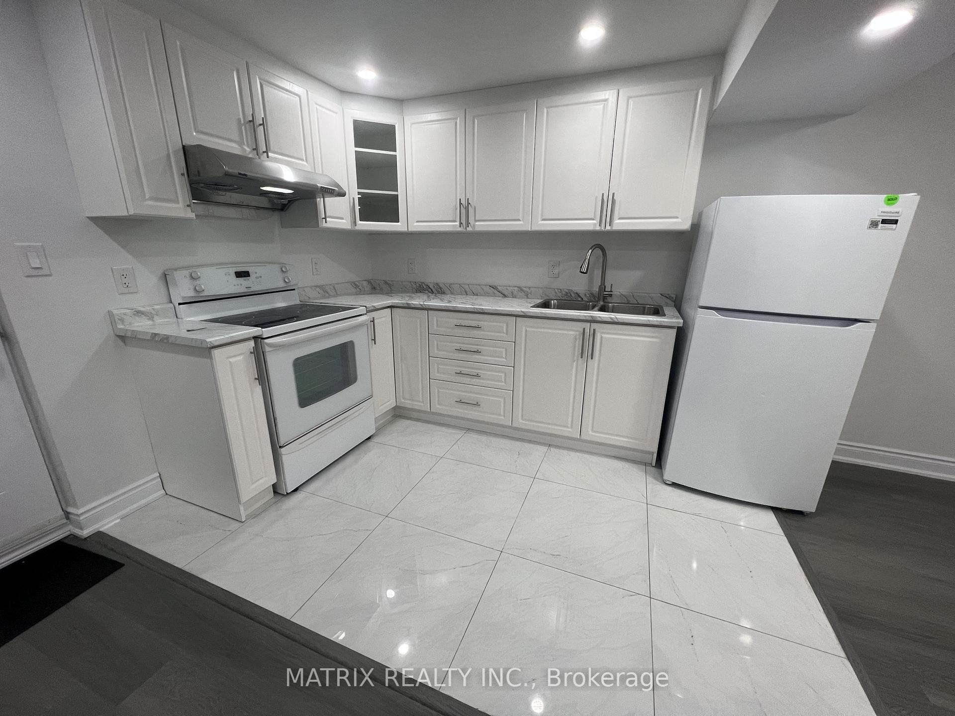 Photo 5 of 2030 Duberry Drive, Pickering, Brock Ridge — HOMEH
