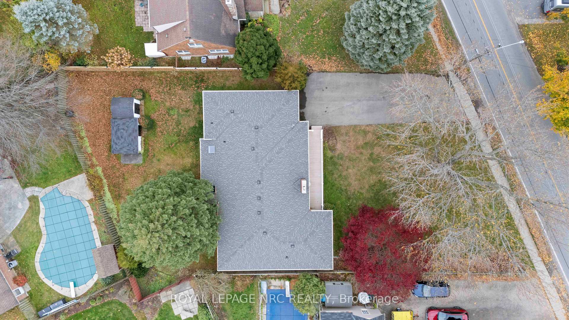 Photo 3 of 78 Canboro Road, Pelham, Fonthill — HOMEH