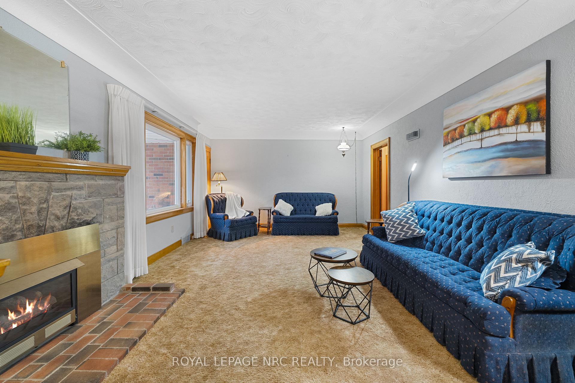 Photo 5 of 78 Canboro Road, Pelham, Fonthill — HOMEH