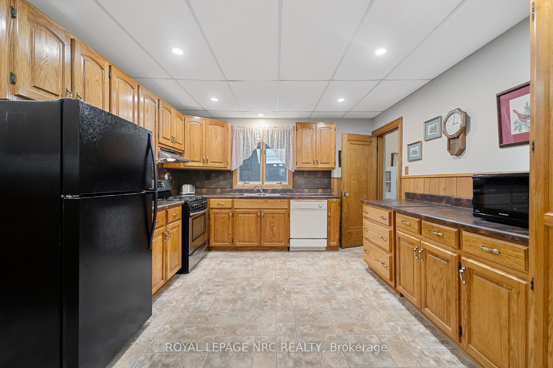 Photo 11 of 78 Canboro Road, Pelham, Fonthill — HOMEH