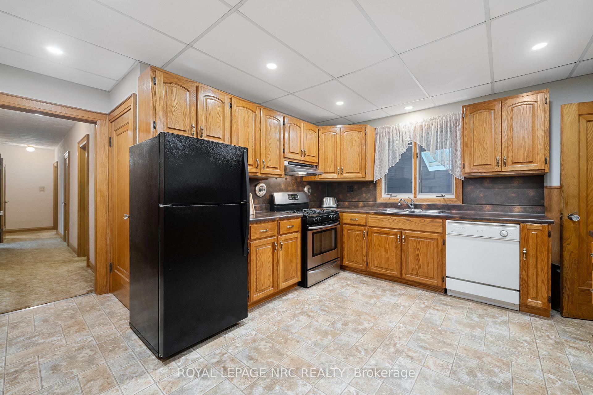 Photo 12 of 78 Canboro Road, Pelham, Fonthill — HOMEH