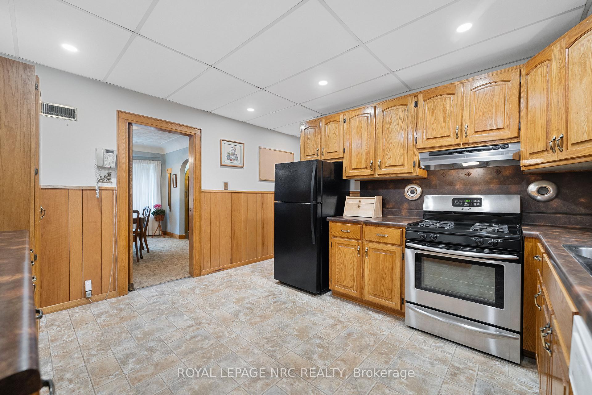 Photo 13 of 78 Canboro Road, Pelham, Fonthill — HOMEH