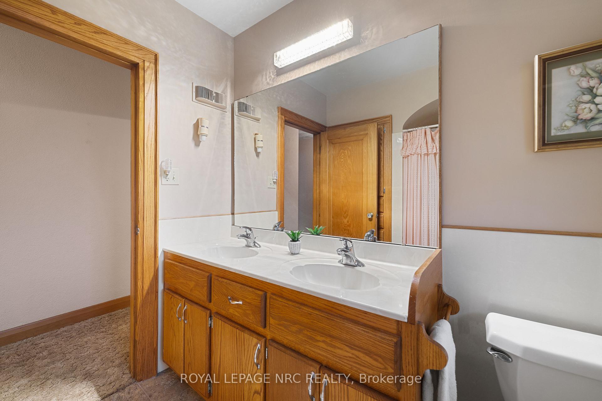 Photo 19 of 78 Canboro Road, Pelham, Fonthill — HOMEH