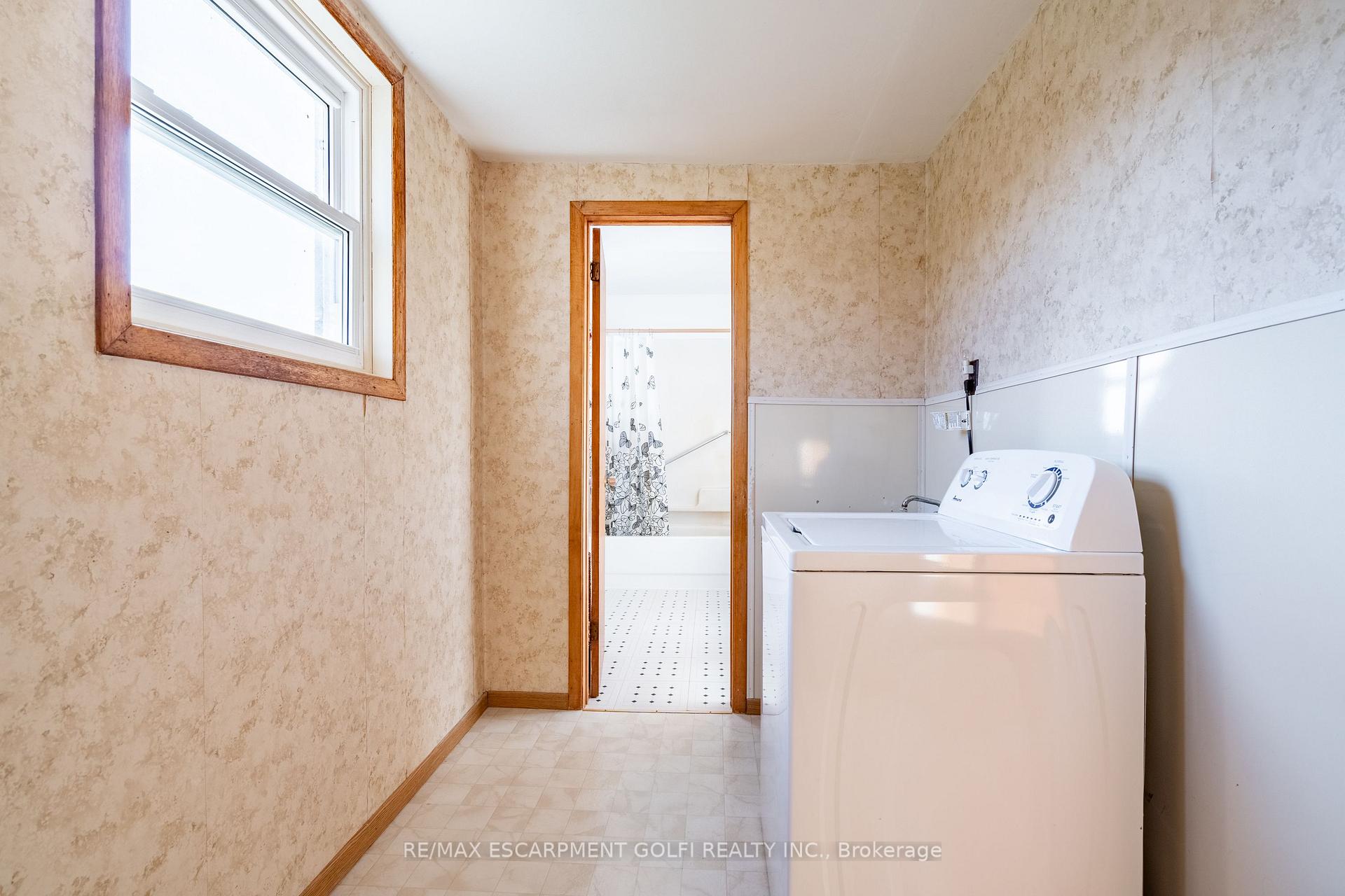 Photo 11 of 432 Pihach Street, Pelham, Fenwick — HOMEH
