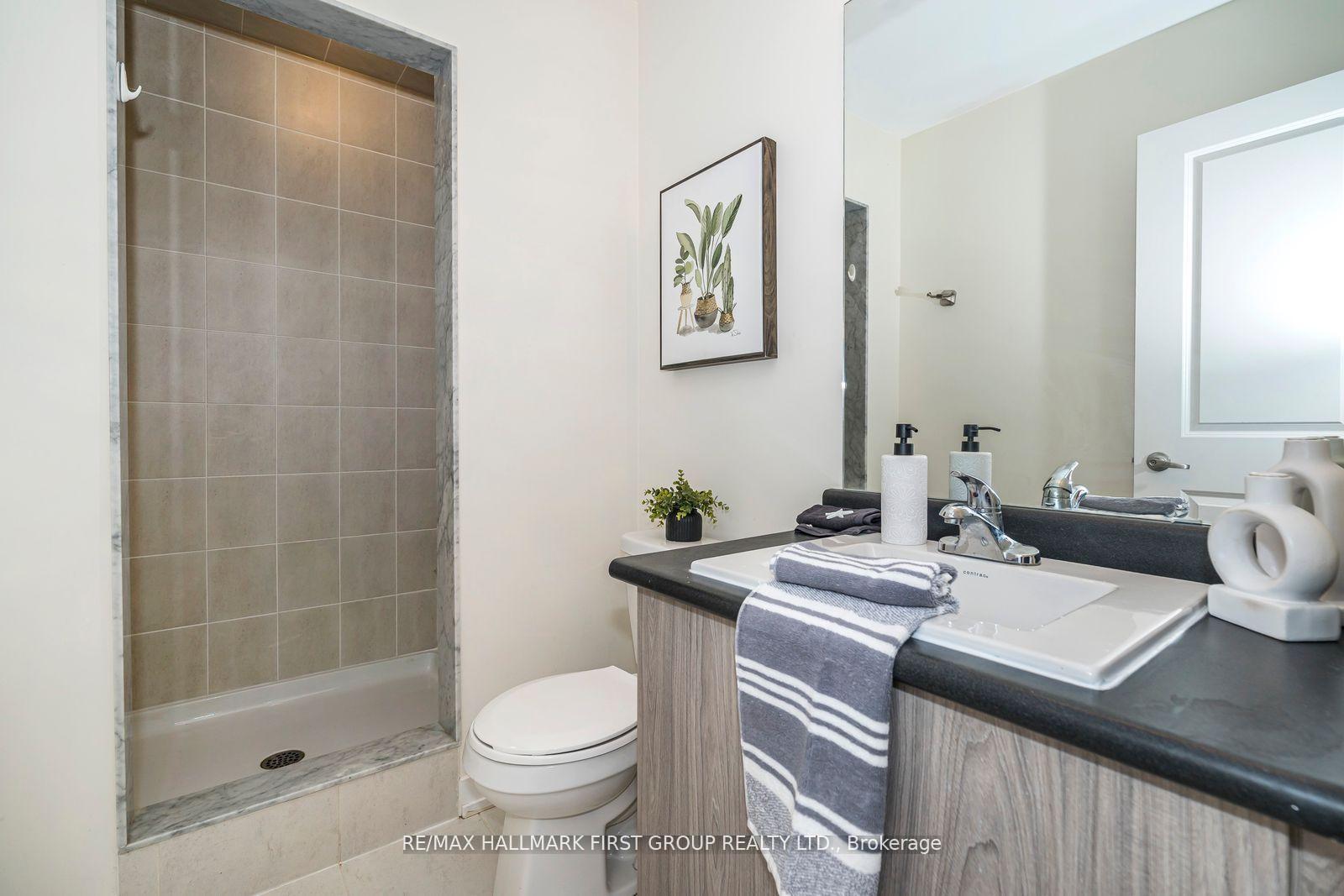 Photo 4 of 2519 Castlegate Crossing Drive, Pickering, Duffin Heights — HOMEH