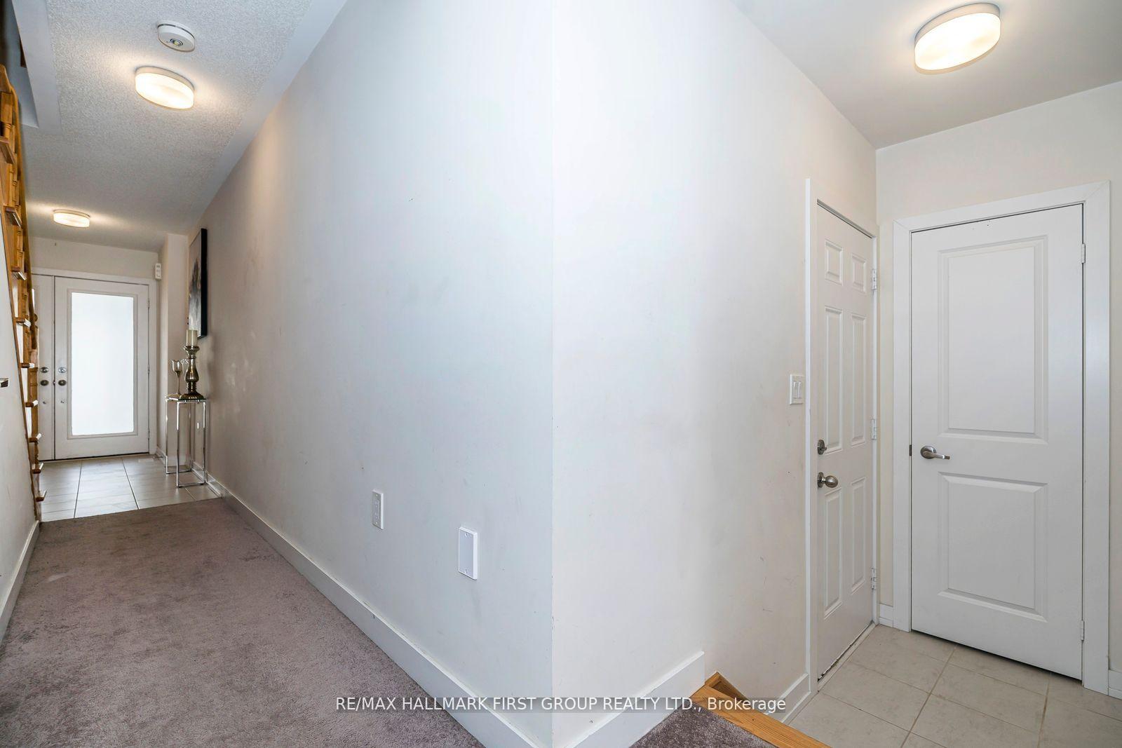 Photo 5 of 2519 Castlegate Crossing Drive, Pickering, Duffin Heights — HOMEH