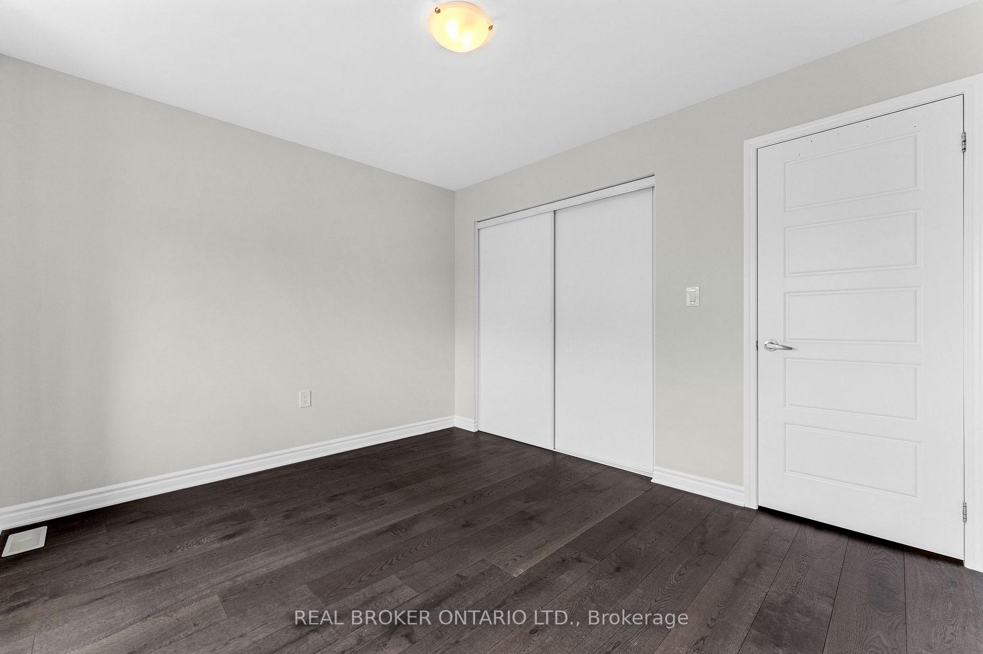 Photo 24 of 1194 Duignan Crescent, Milton, Ford — HOMEH
