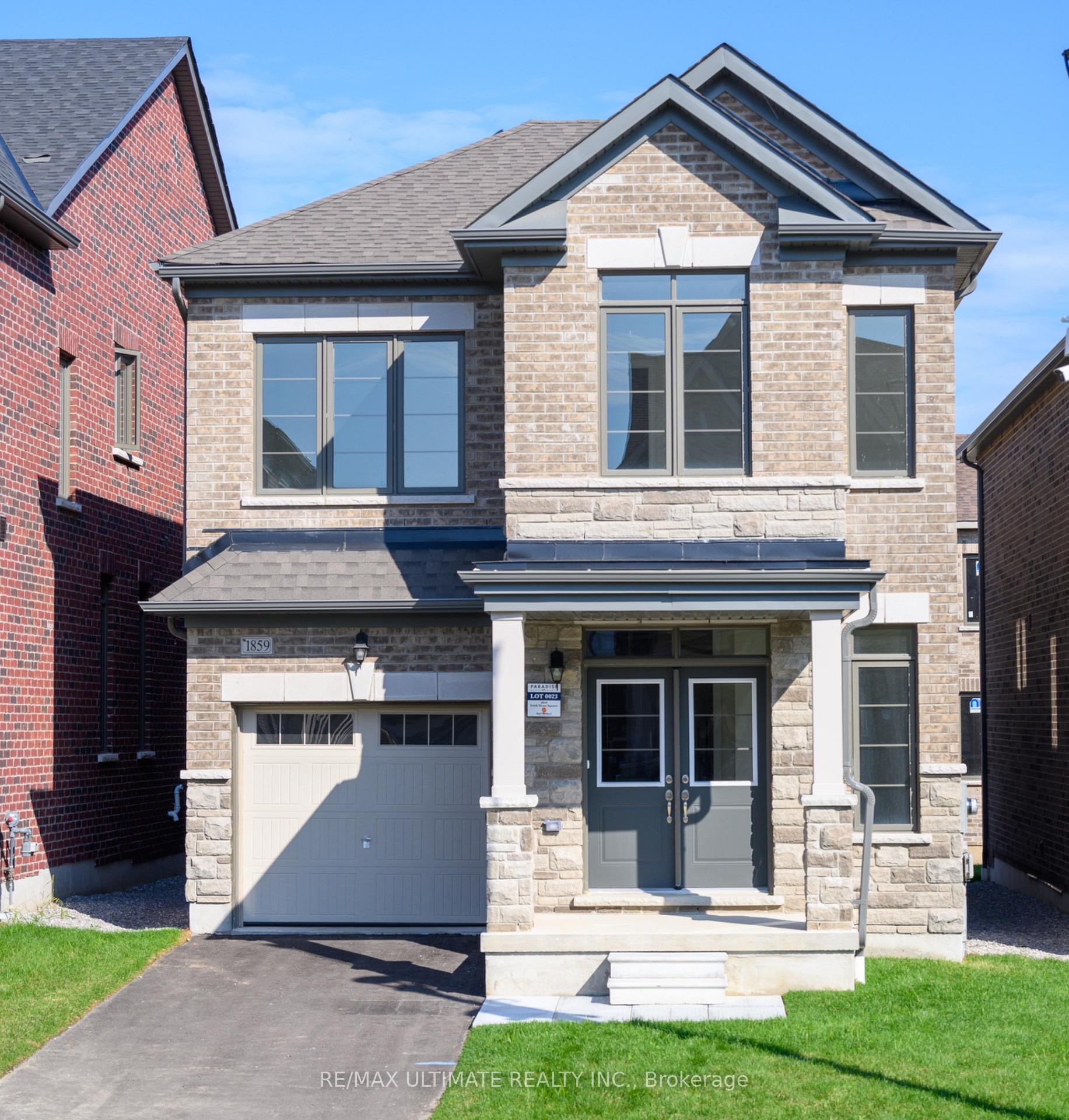Photo 1 of 1859 Irish Moss Square, Pickering, Rural Pickering — HOMEH