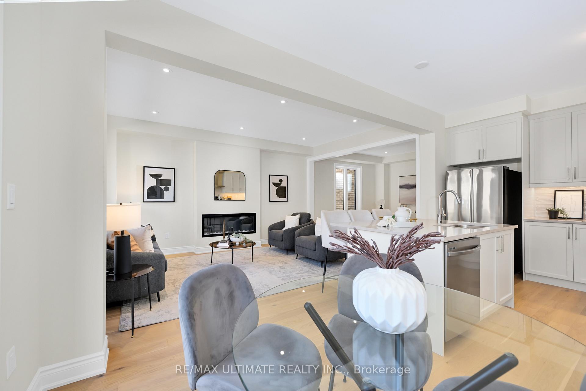Photo 15 of 1859 Irish Moss Square, Pickering, Rural Pickering — HOMEH