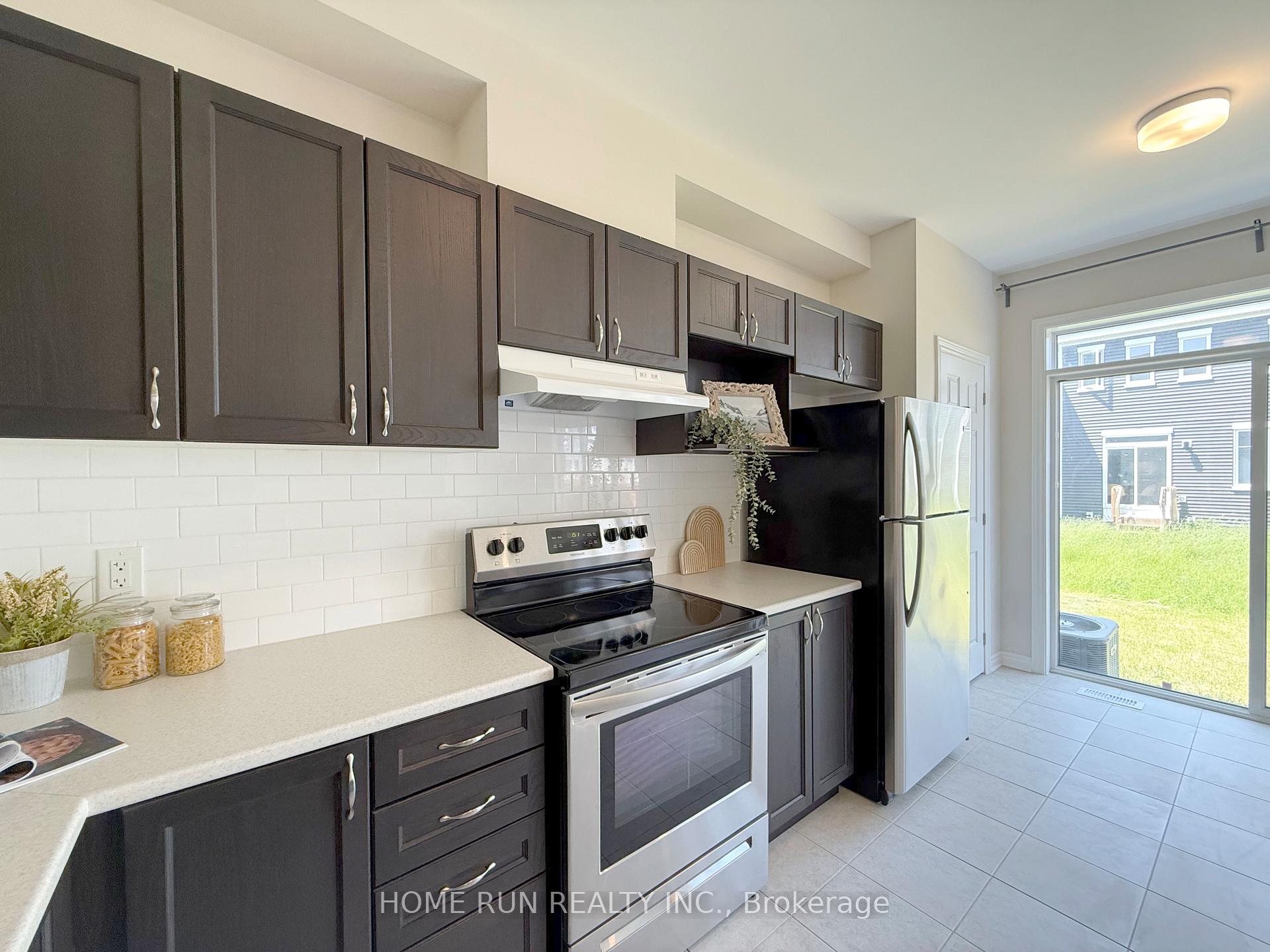 Photo 18 of 519 Catleaf Row, Ottawa, Avalon West — HOMEH