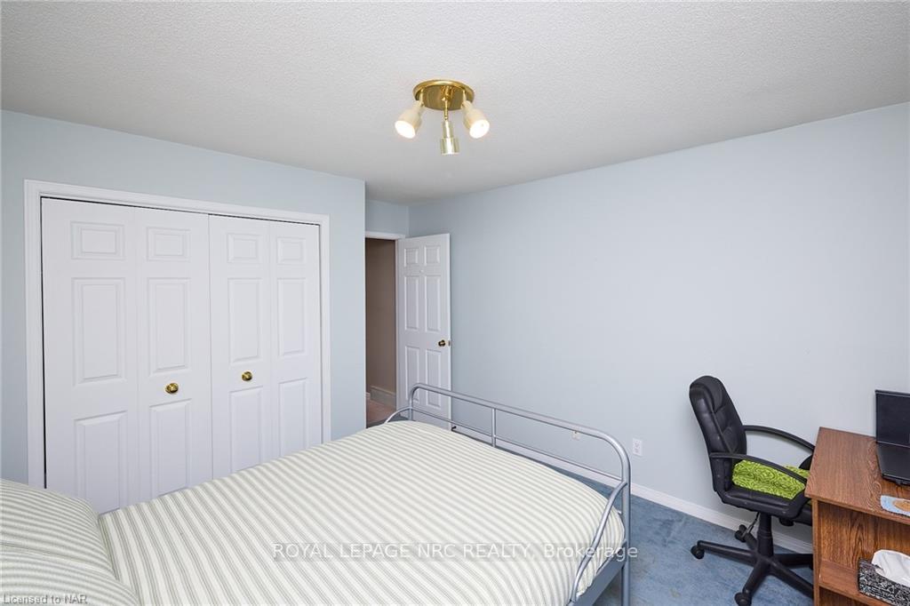 Photo 19 of 102 Woodside Square, Pelham, Fonthill — HOMEH
