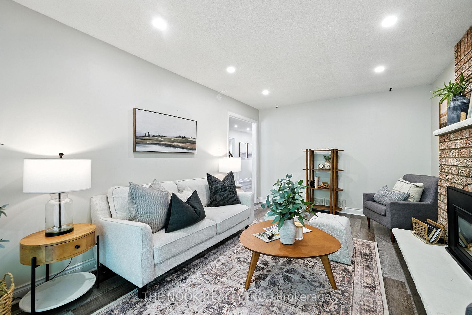 Photo 2 of 227 Blue Heron Drive, Oshawa, Eastdale — HOMEH