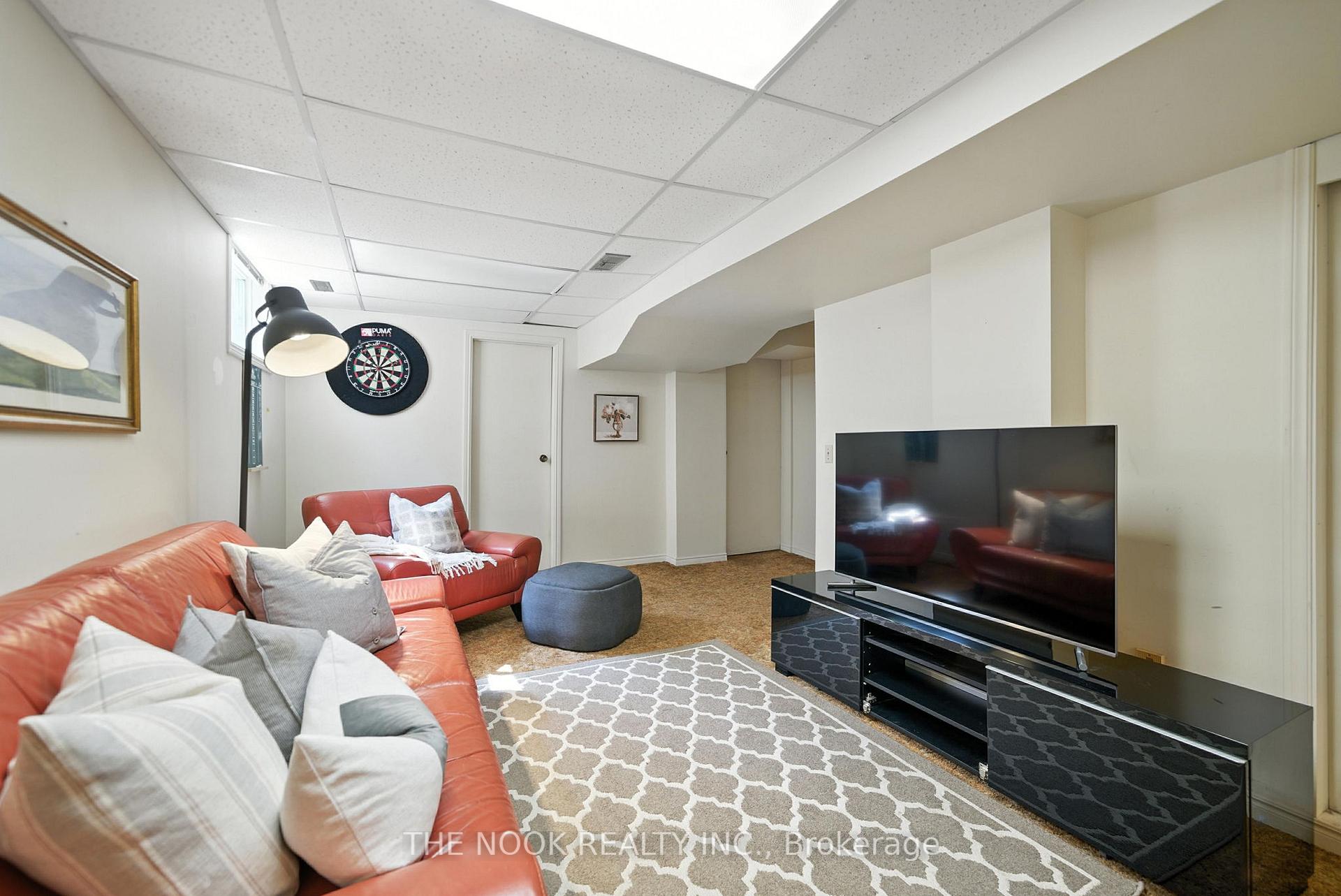 Photo 18 of 227 Blue Heron Drive, Oshawa, Eastdale — HOMEH