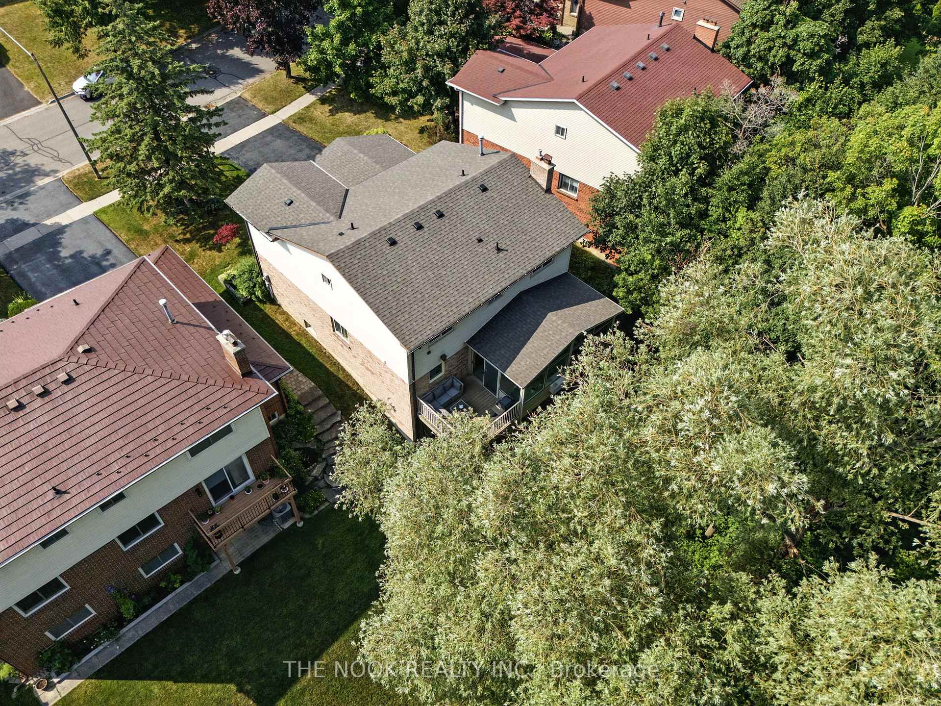 Photo 30 of 227 Blue Heron Drive, Oshawa, Eastdale — HOMEH