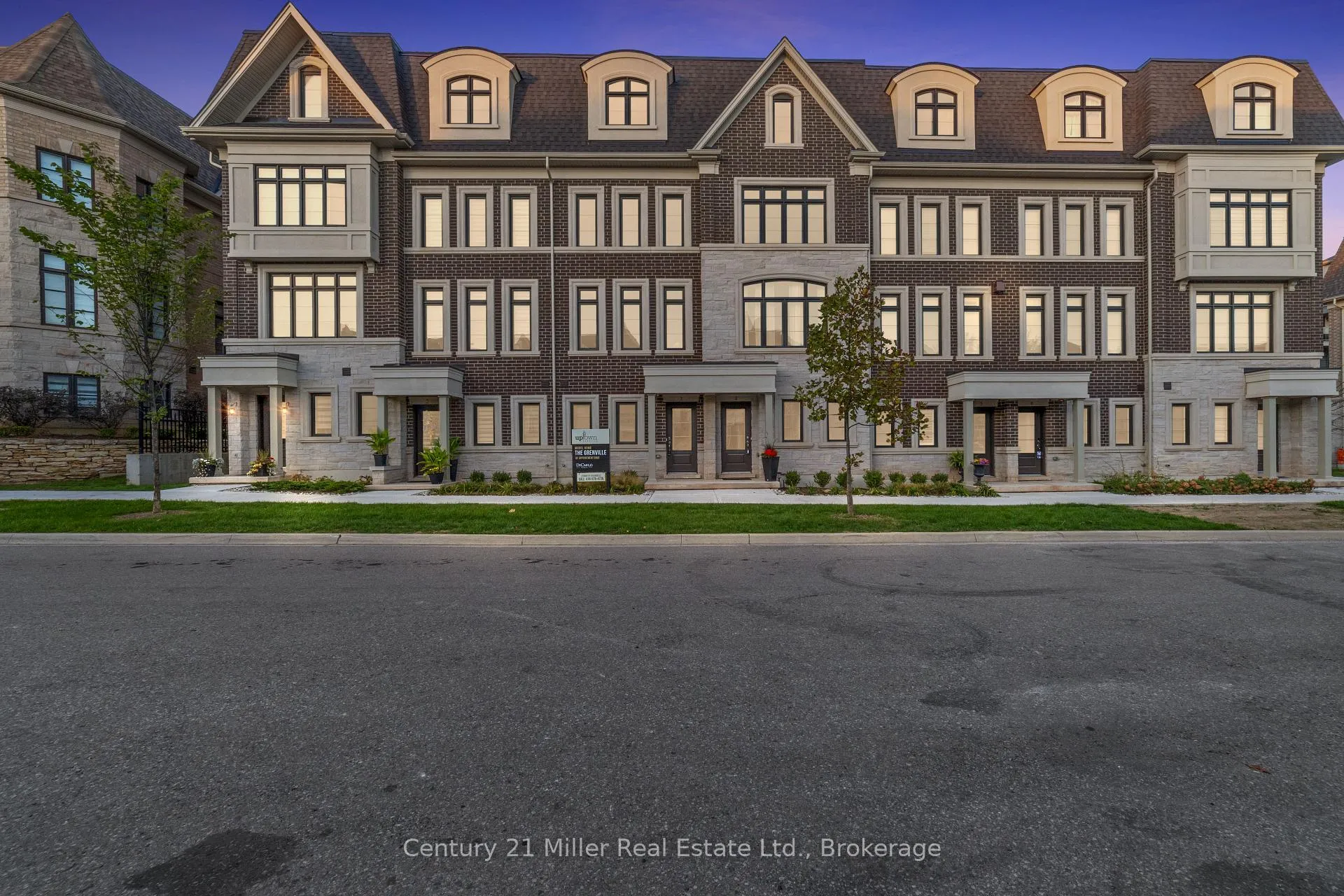 Photo of Unit 52, 2150 Trafalgar Road