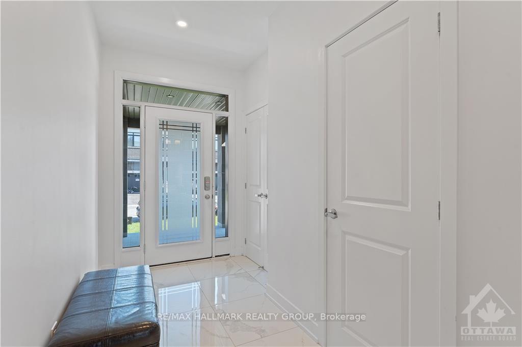 Photo 3 of 93 Bon Temps Way, Ottawa, Mer Bleue/Bradley Estates/Anderson Park — HOMEH