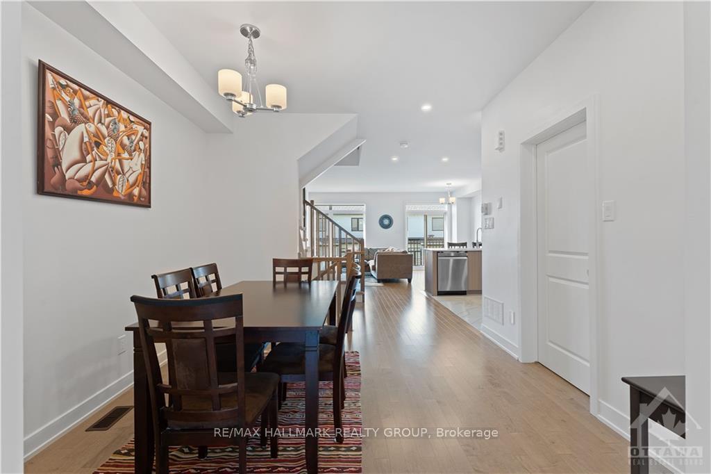 Photo 4 of 93 Bon Temps Way, Ottawa, Mer Bleue/Bradley Estates/Anderson Park — HOMEH
