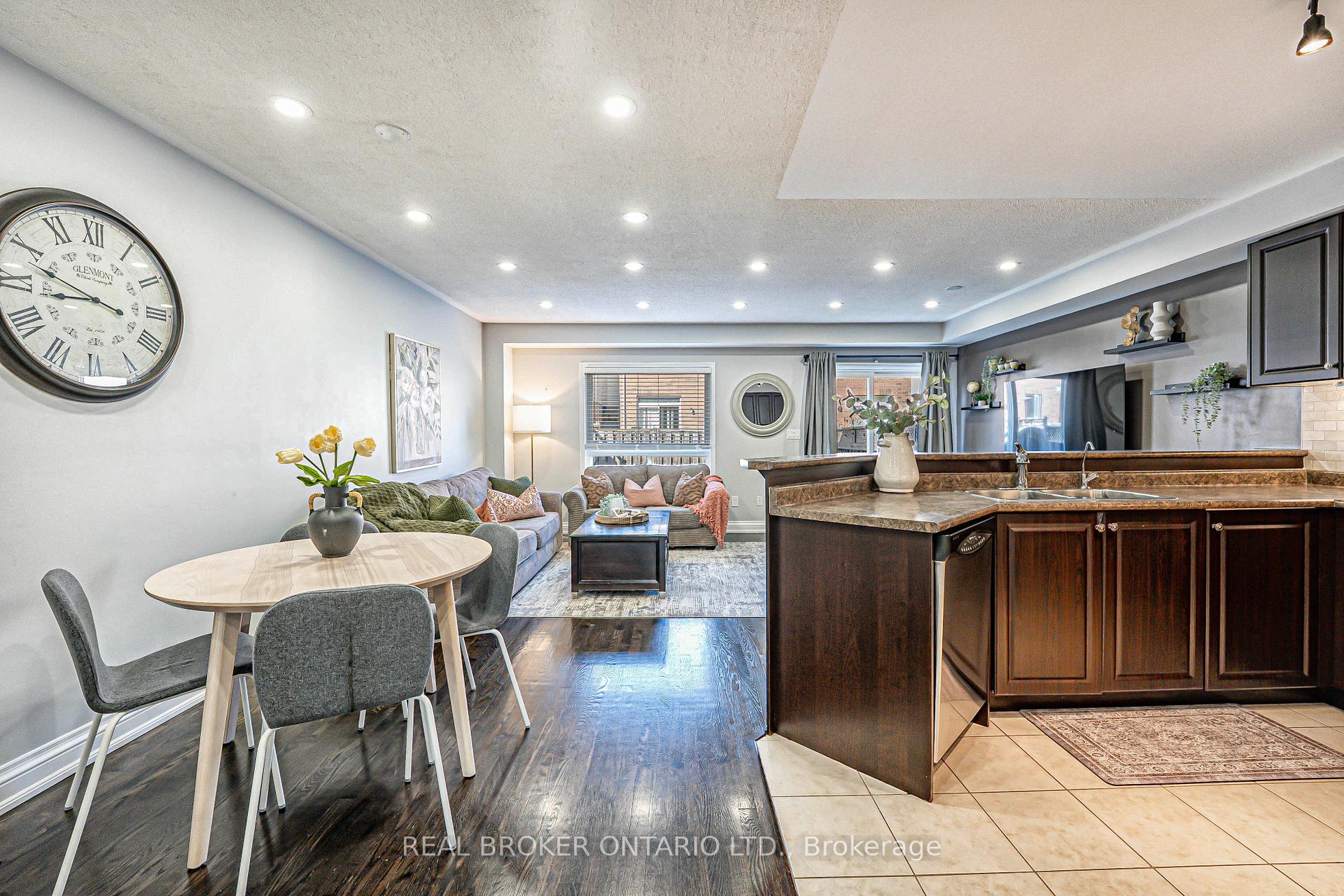 Photo 5 of Unit 48, 620 Ferguson Drive, Milton, Beaty — HOMEH