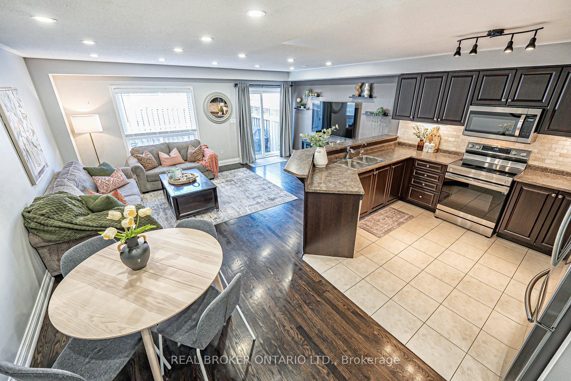 Photo 6 of Unit 48, 620 Ferguson Drive, Milton, Beaty — HOMEH